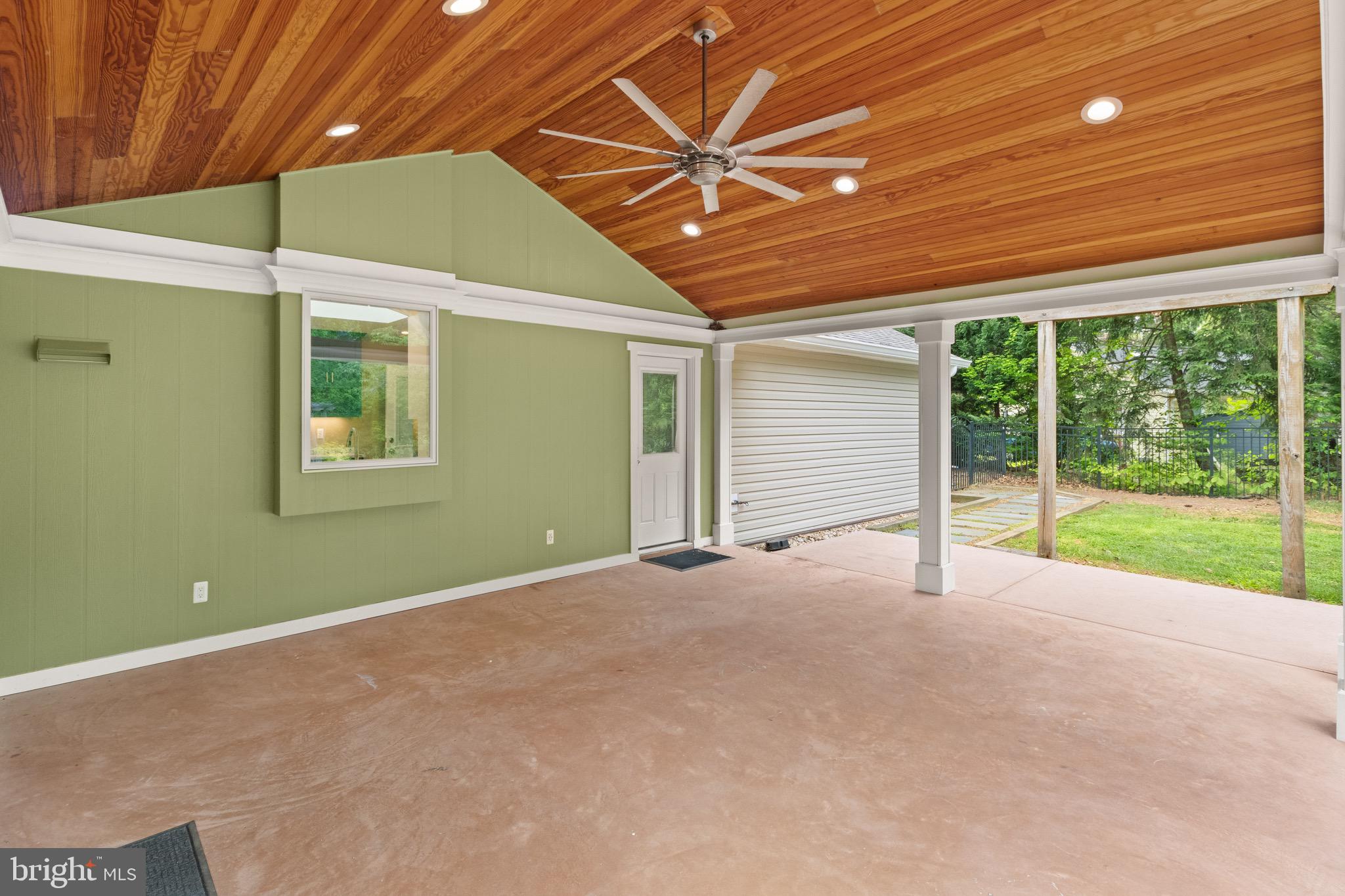 GAILA WOODS - Residential