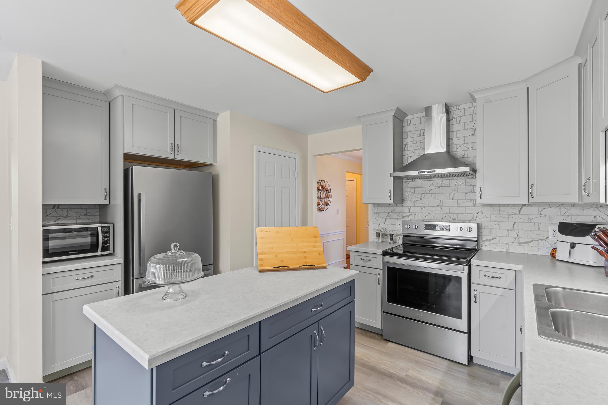 ST JAMES VILLAGE NORTH - Residential