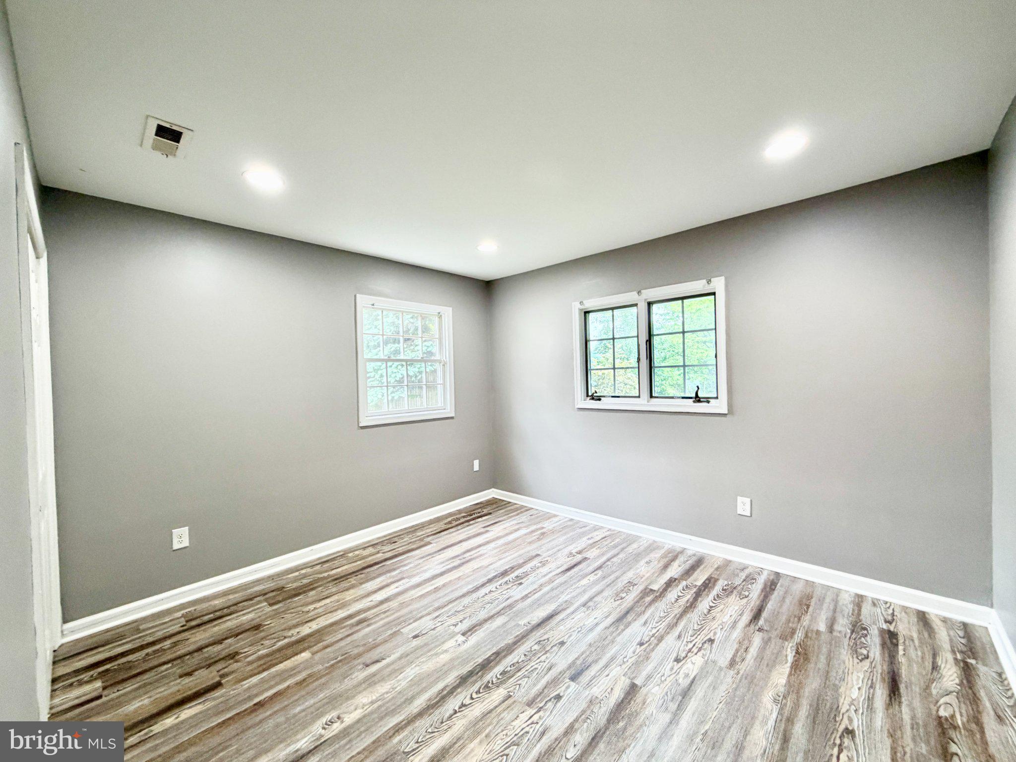KENWOOD - Residential