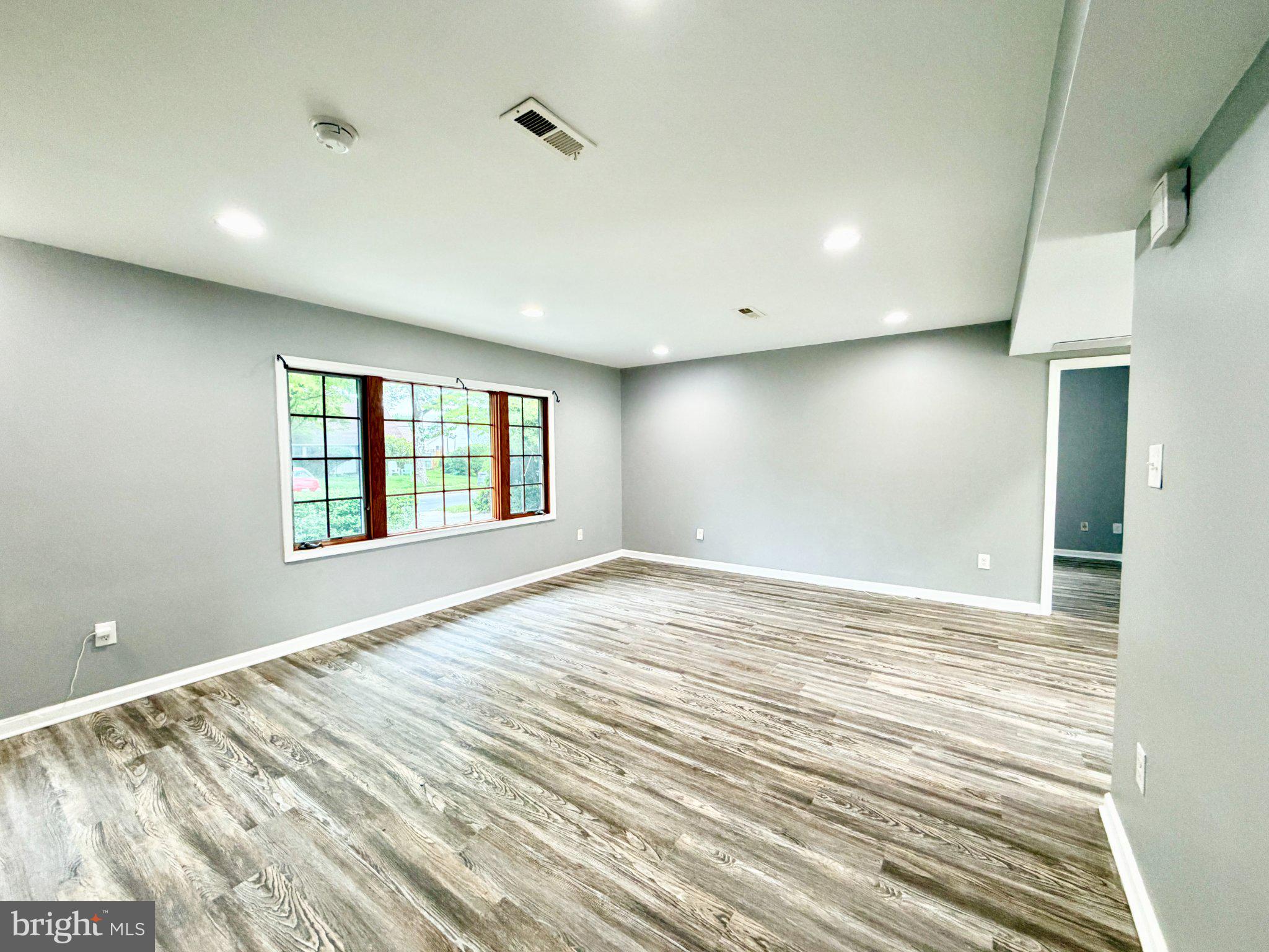 KENWOOD - Residential