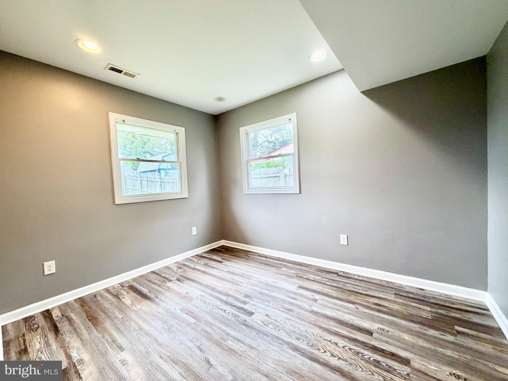 KENWOOD - Residential