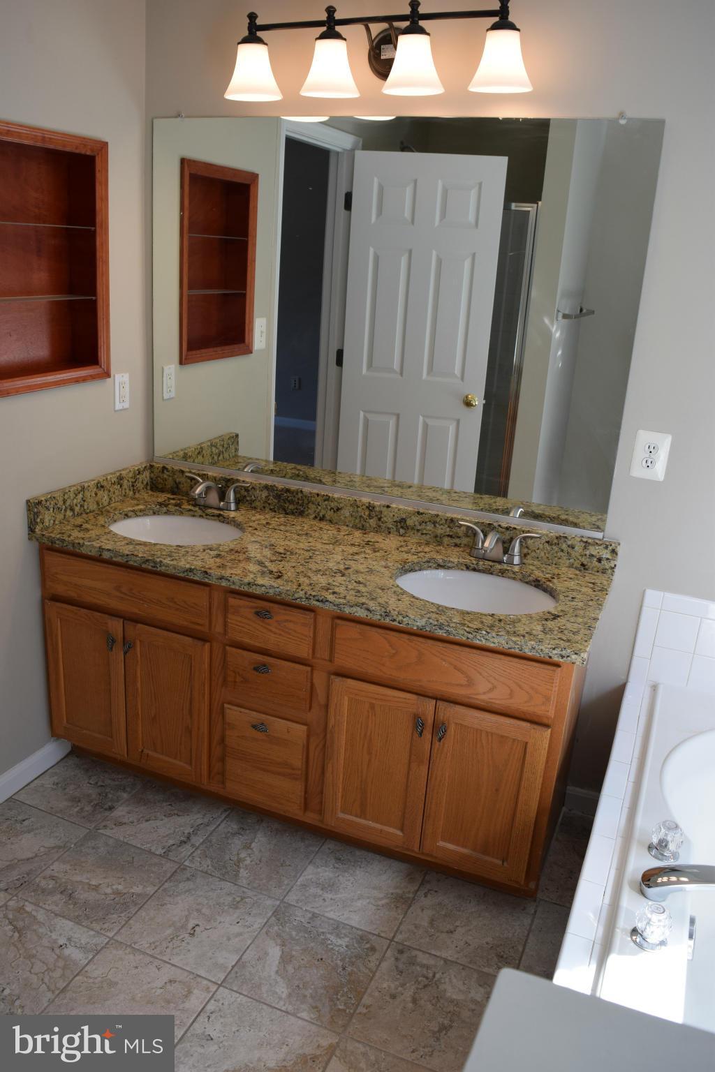 RESERVOIR RIDGE - Residential