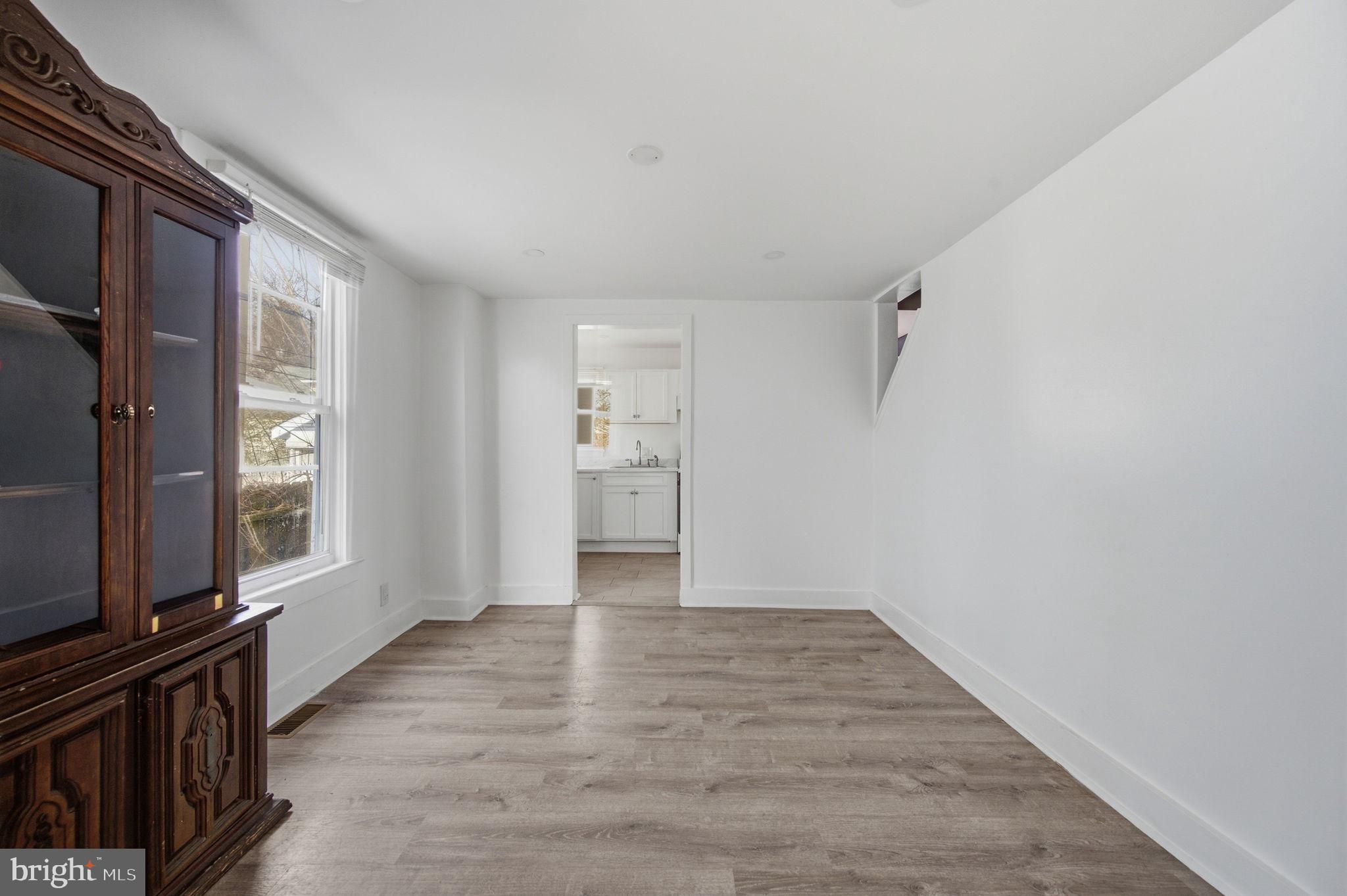 COLMAR MANOR - Residential