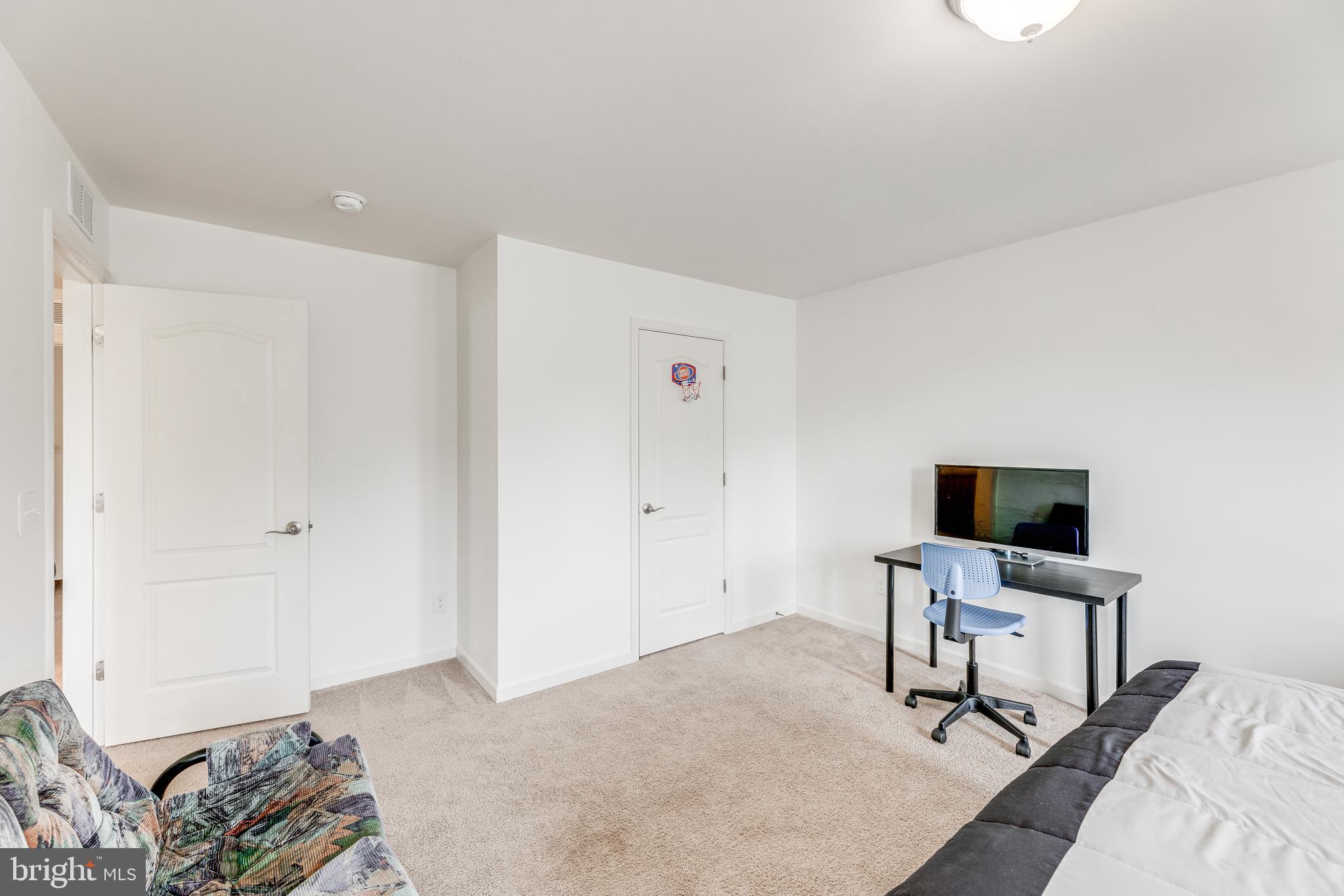 COLONIAL FORGE - Residential