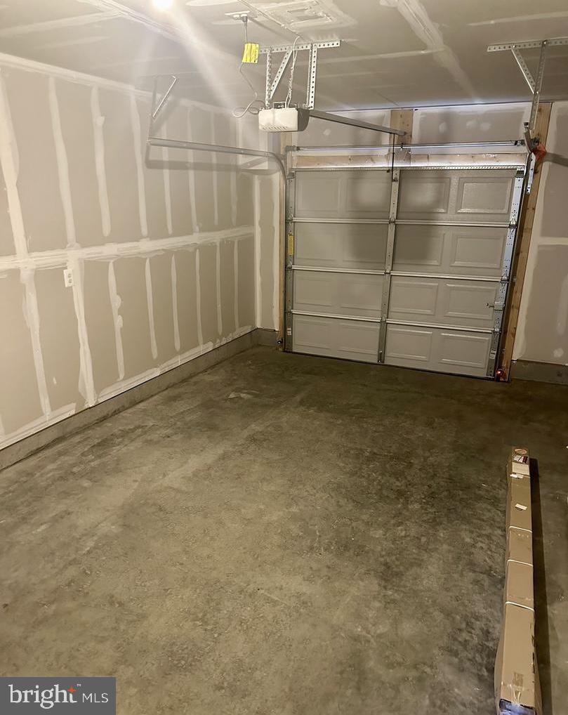 SHENANDOAH SPRINGS - Residential Lease