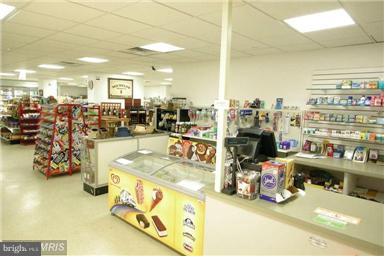 PROMENADE TOWERS - Residential Lease