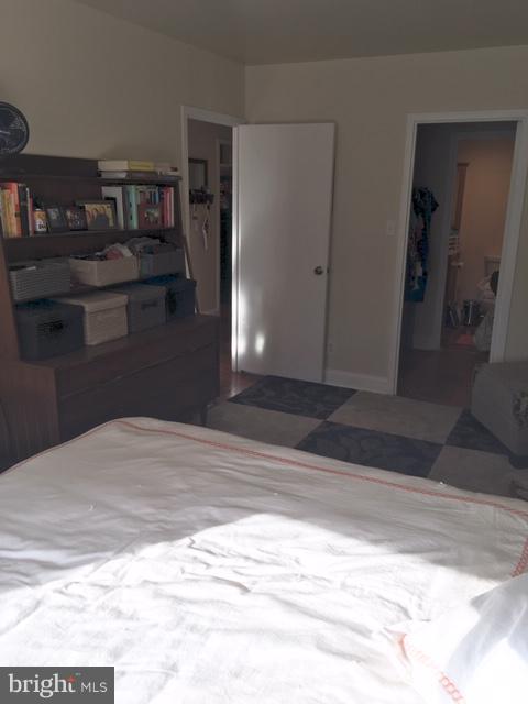 PROMENADE TOWERS - Residential Lease