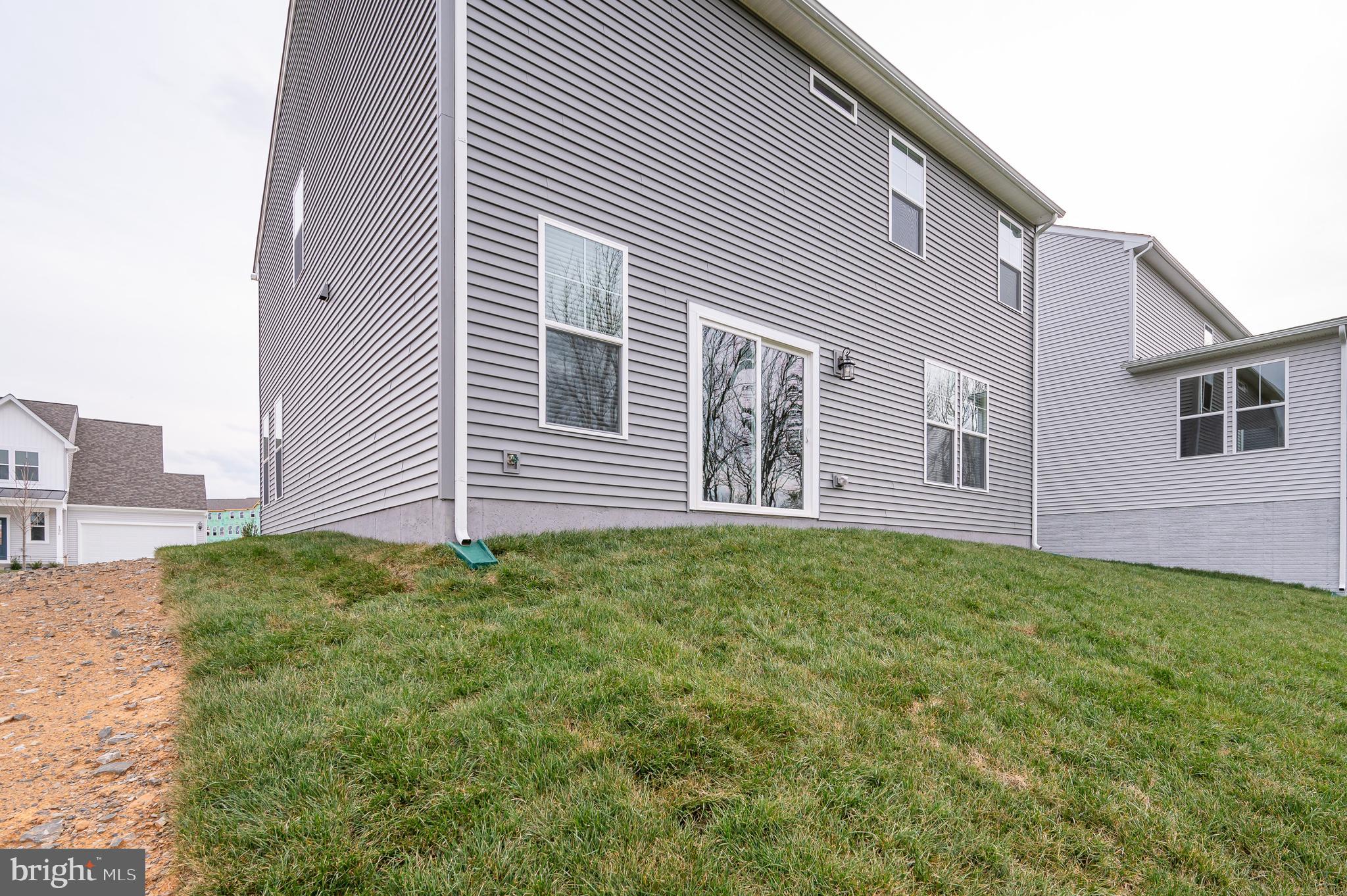 PRESIDENTS POINTE - Residential Lease