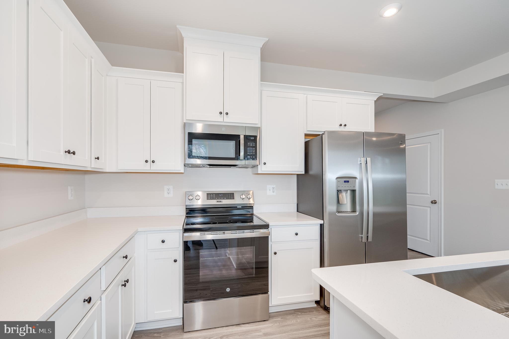 PRESIDENTS POINTE - Residential Lease