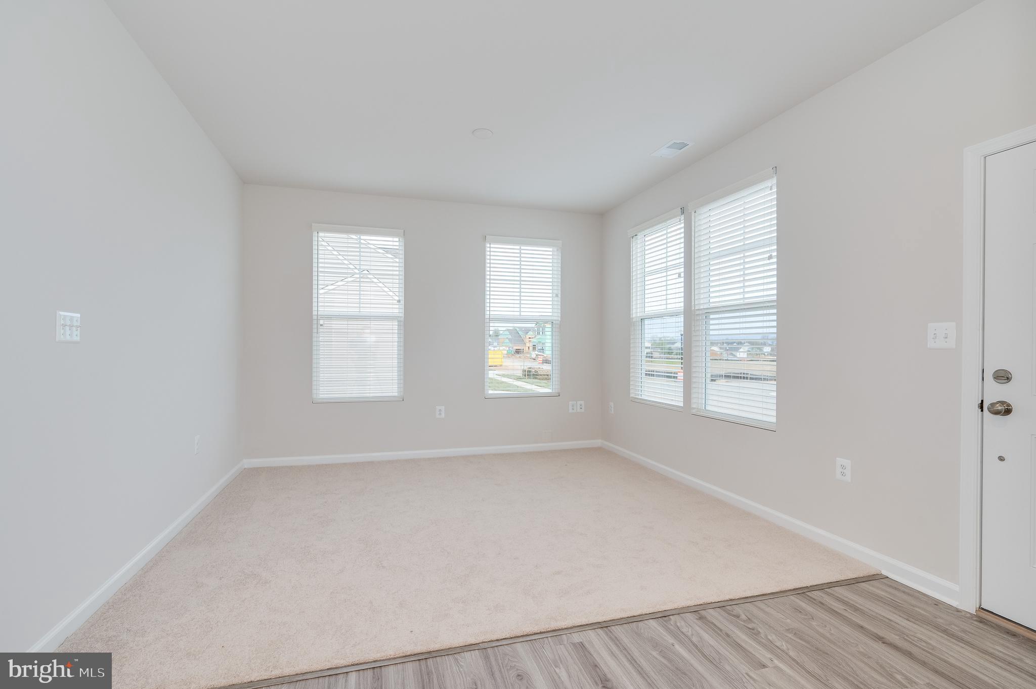 PRESIDENTS POINTE - Residential Lease