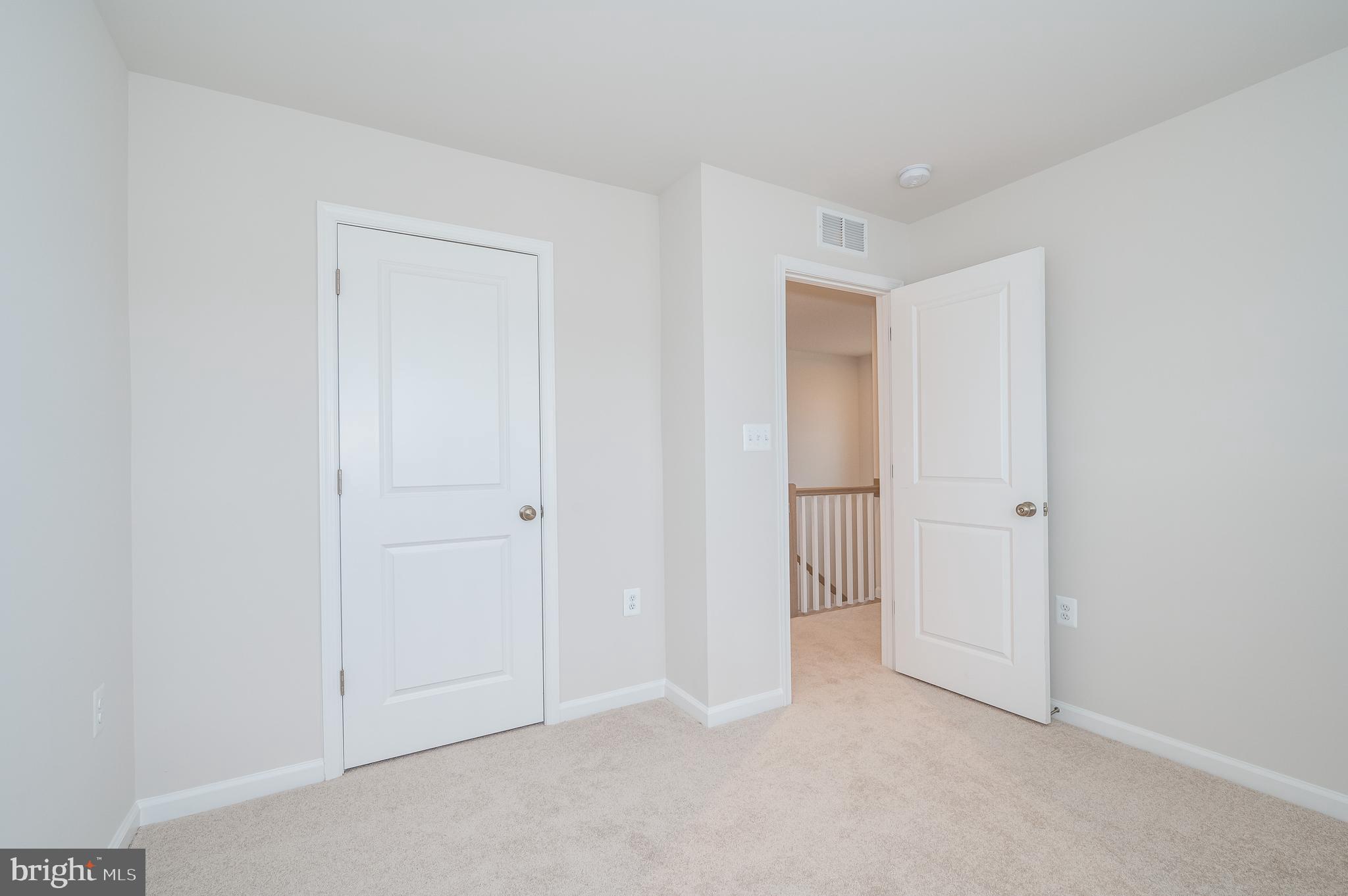 PRESIDENTS POINTE - Residential Lease