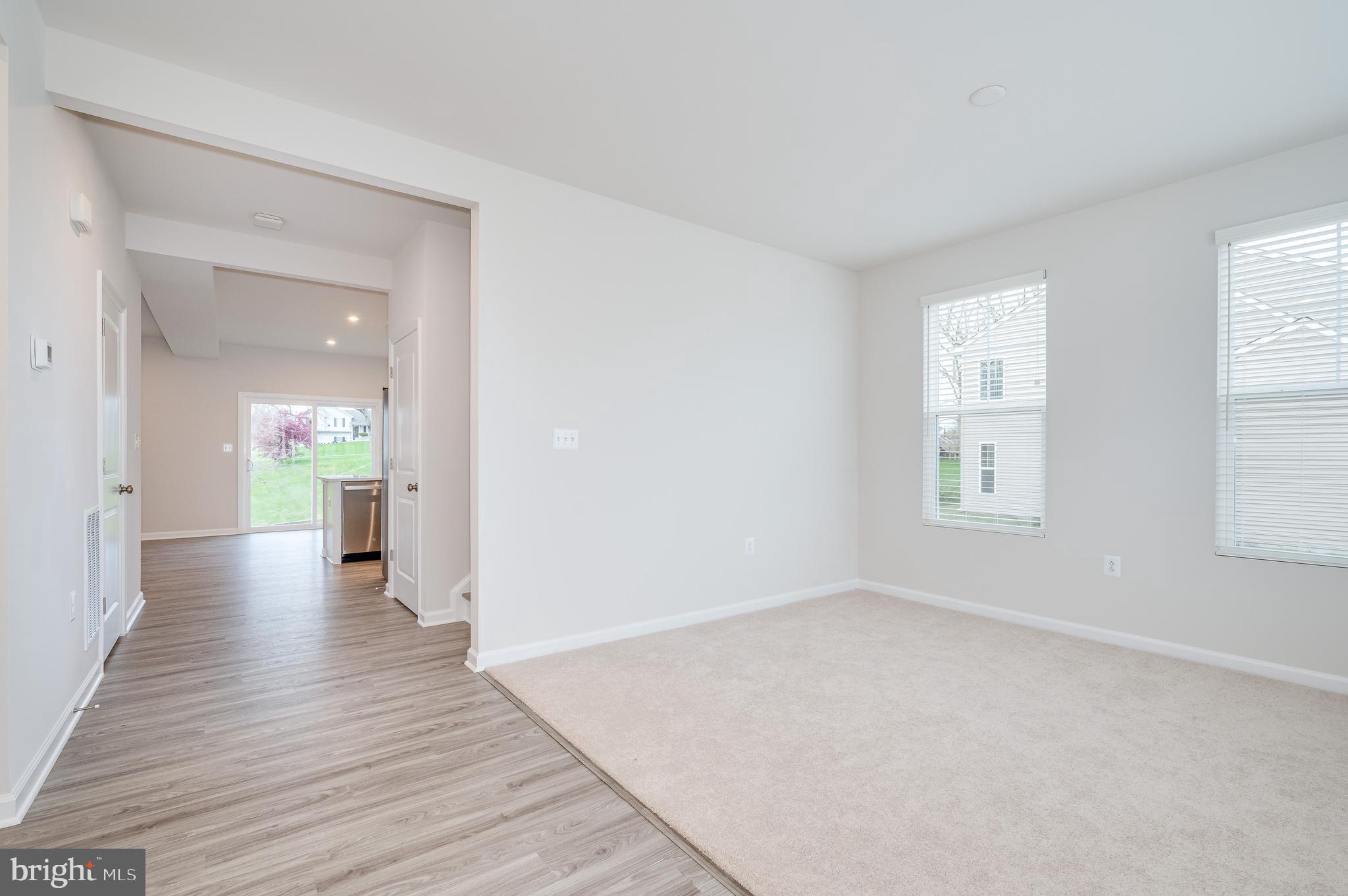 PRESIDENTS POINTE - Residential Lease