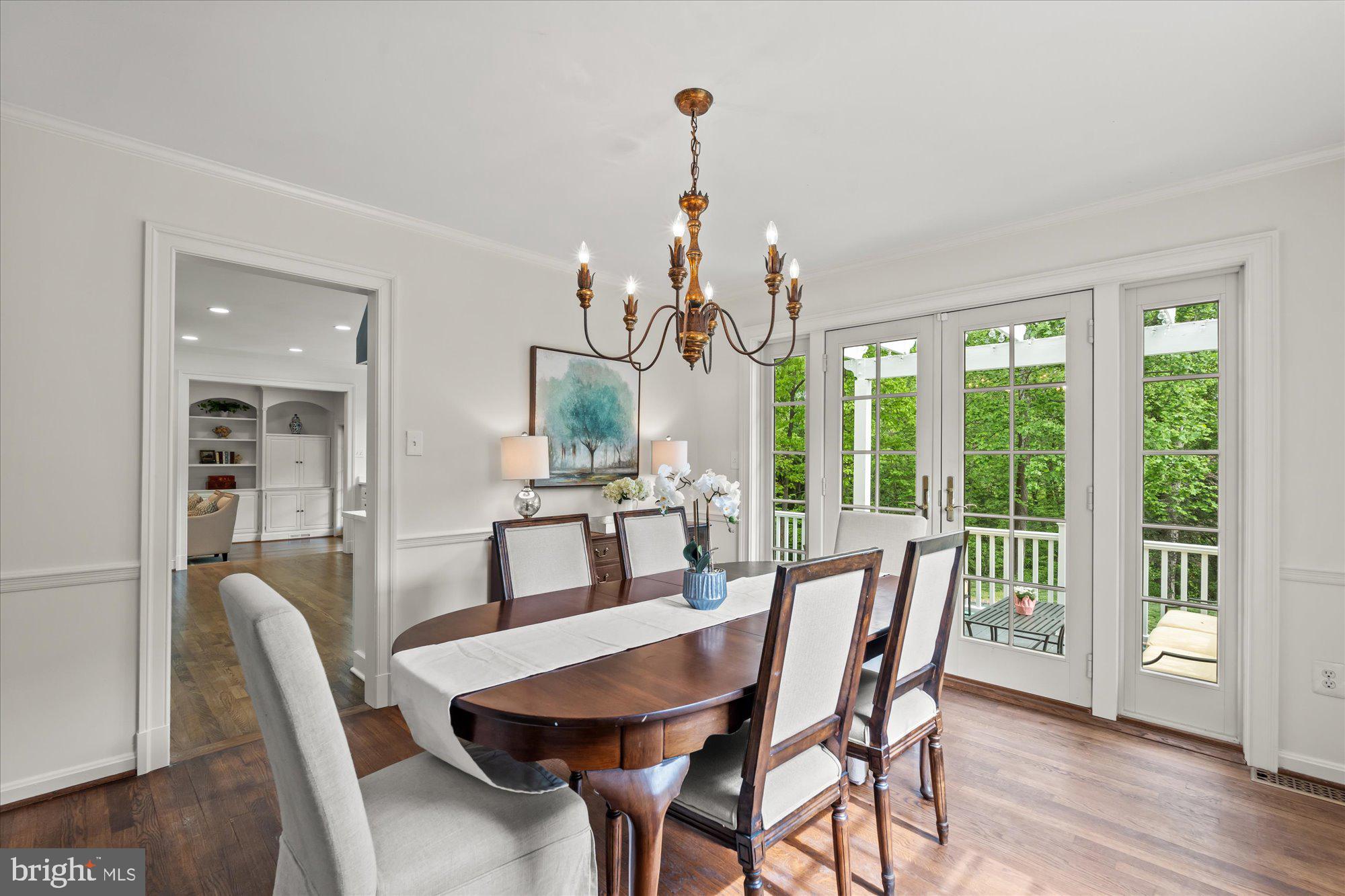 WAYNEWOOD - Residential