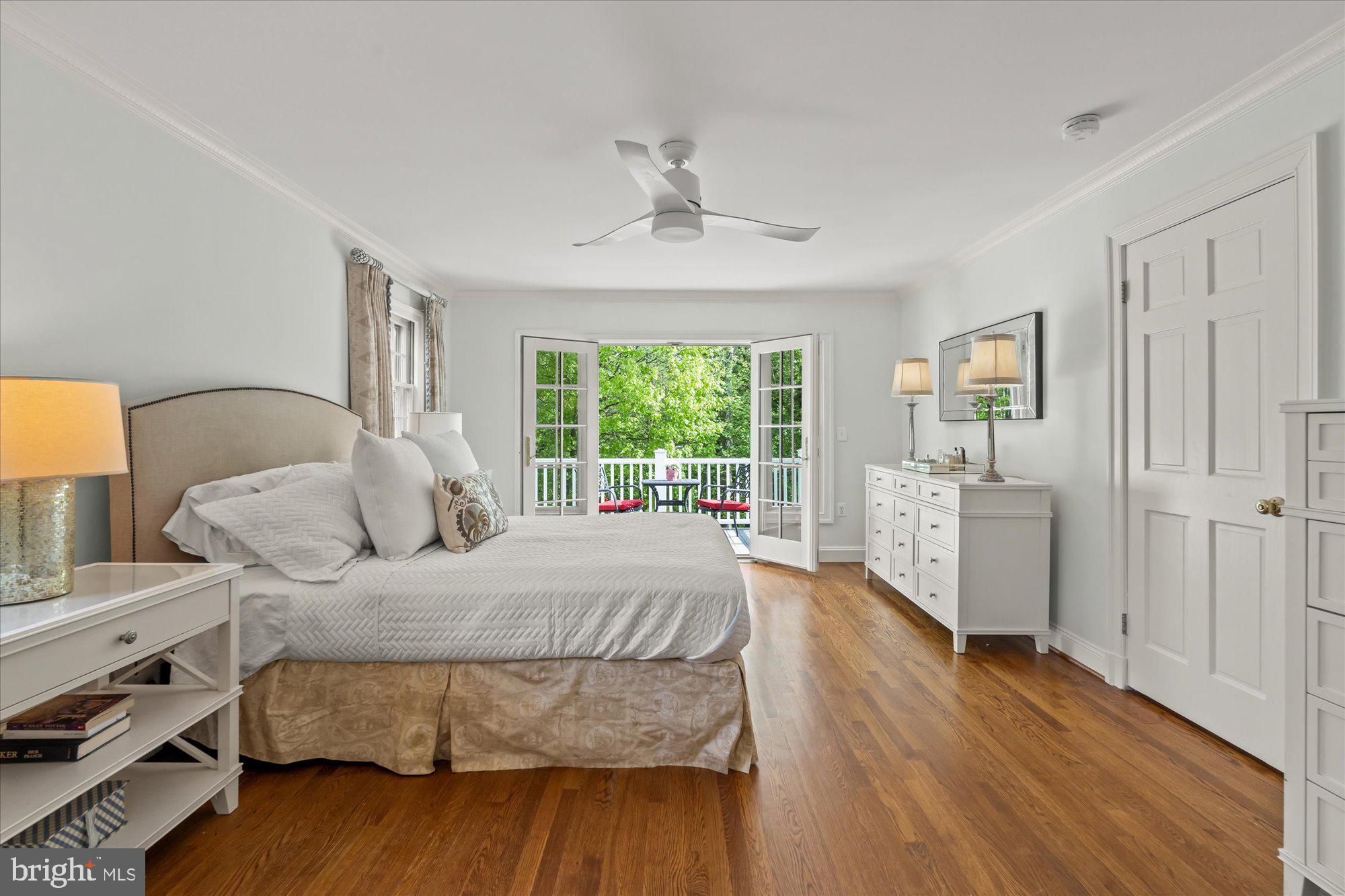 WAYNEWOOD - Residential