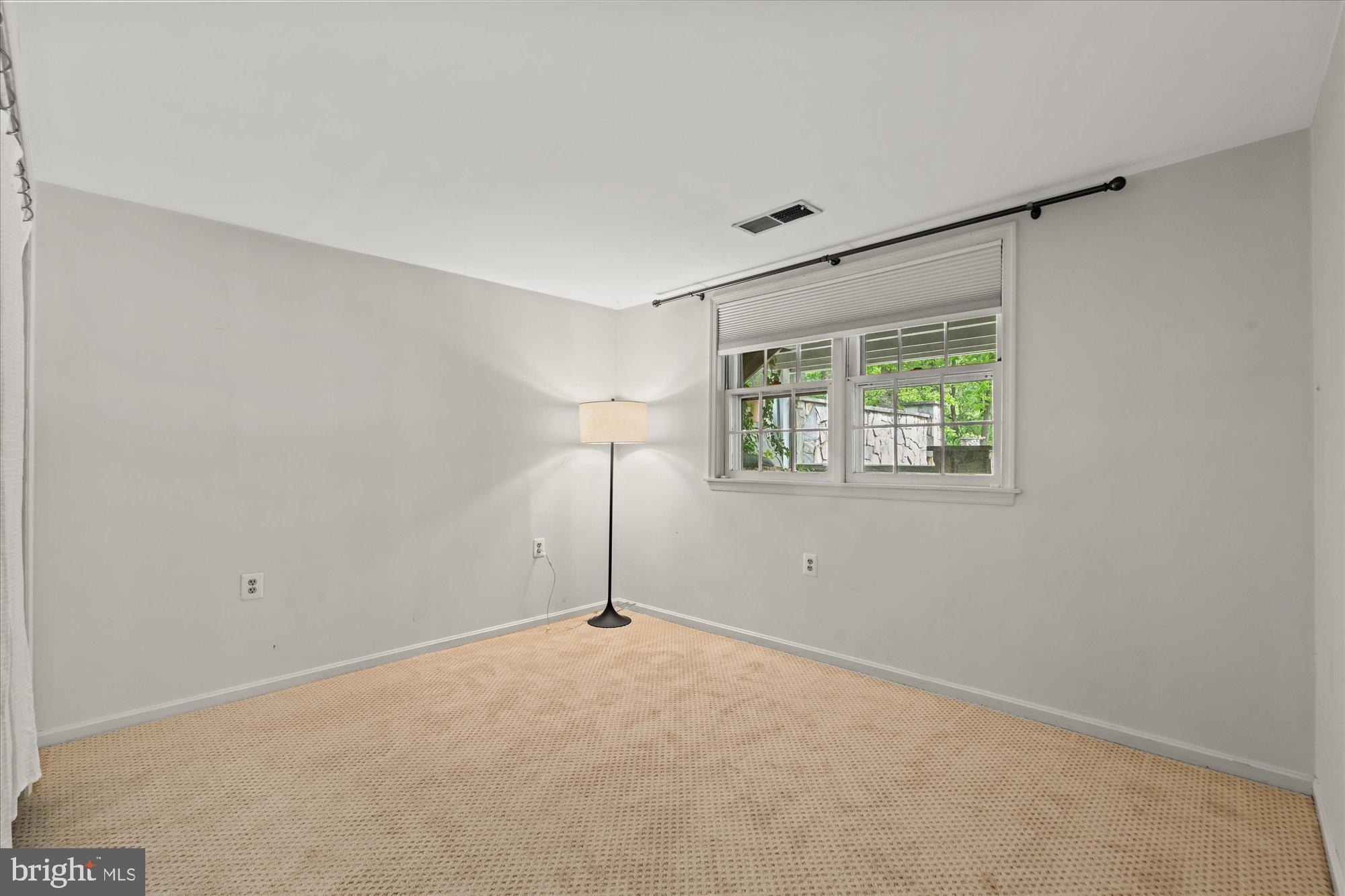 WAYNEWOOD - Residential