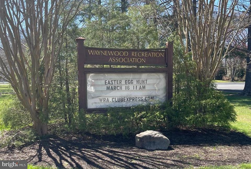 WAYNEWOOD - Residential