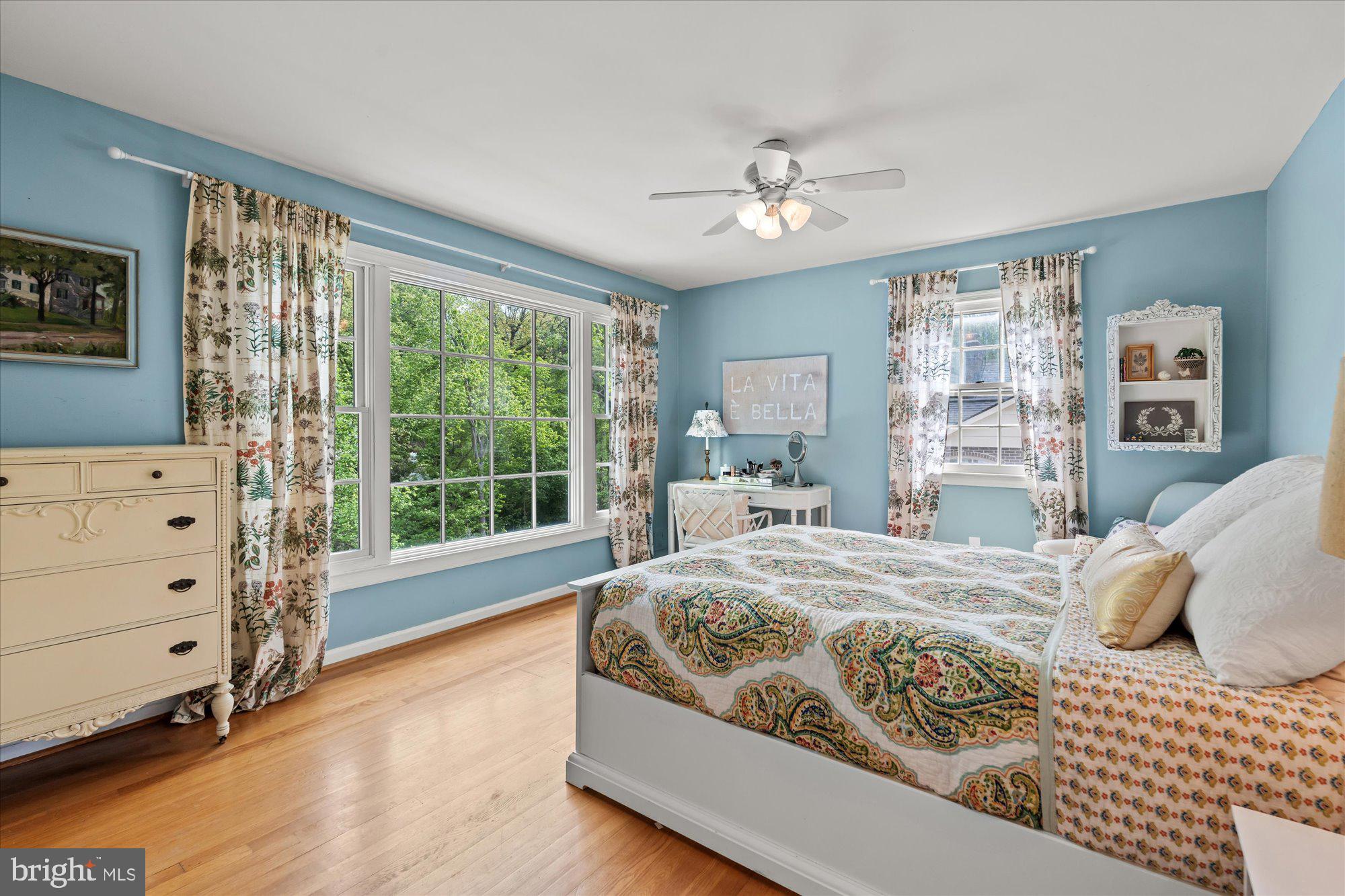 WAYNEWOOD - Residential