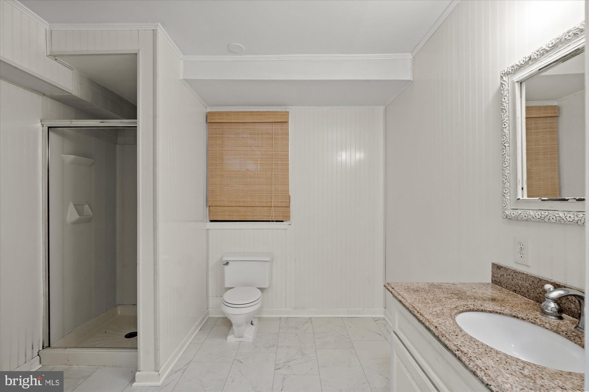 WAYNEWOOD - Residential