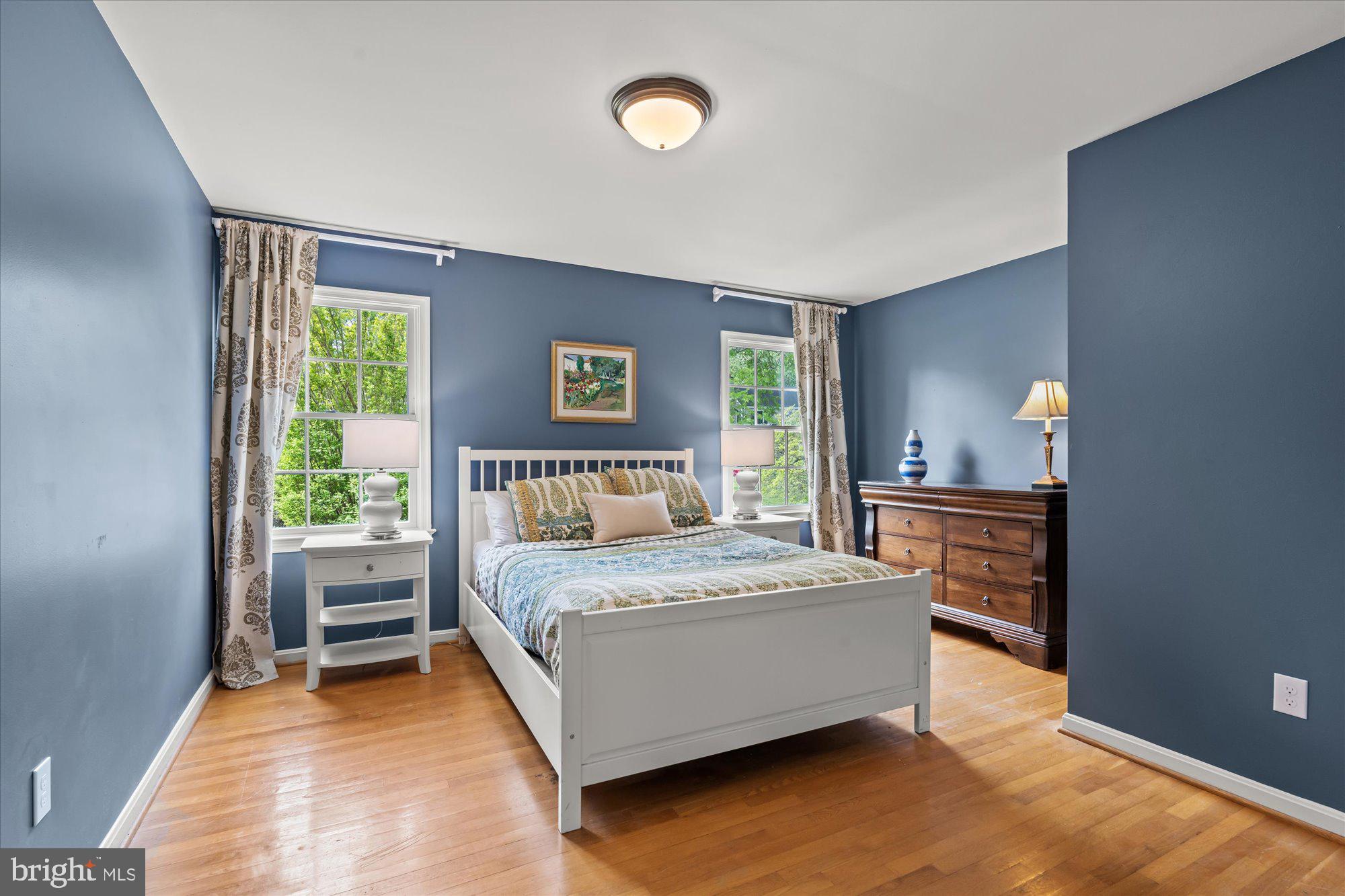 WAYNEWOOD - Residential