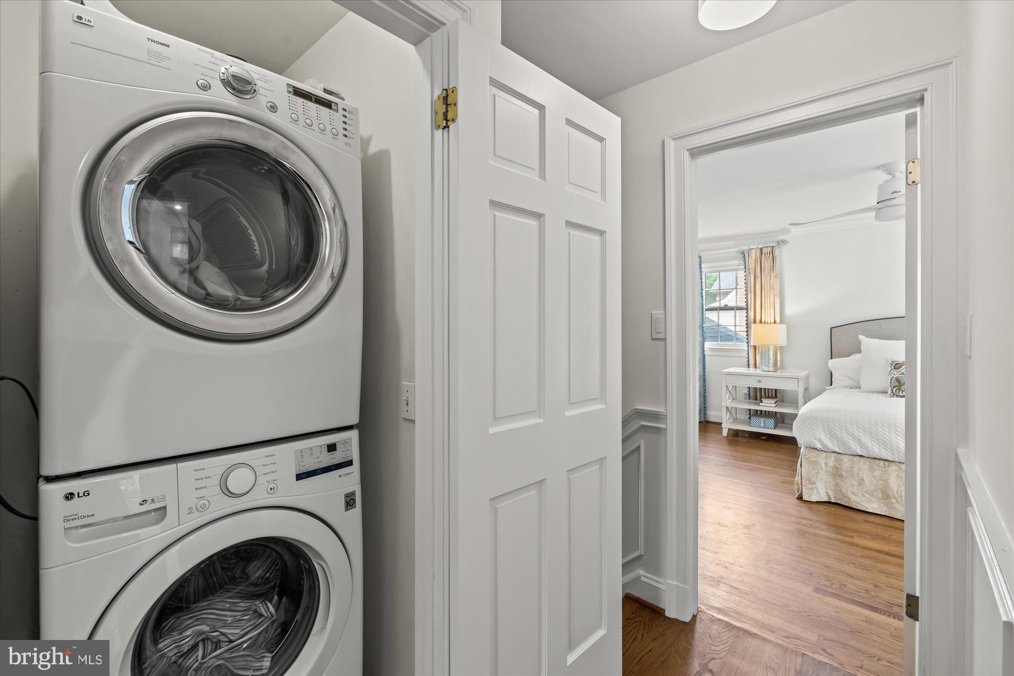 WAYNEWOOD - Residential