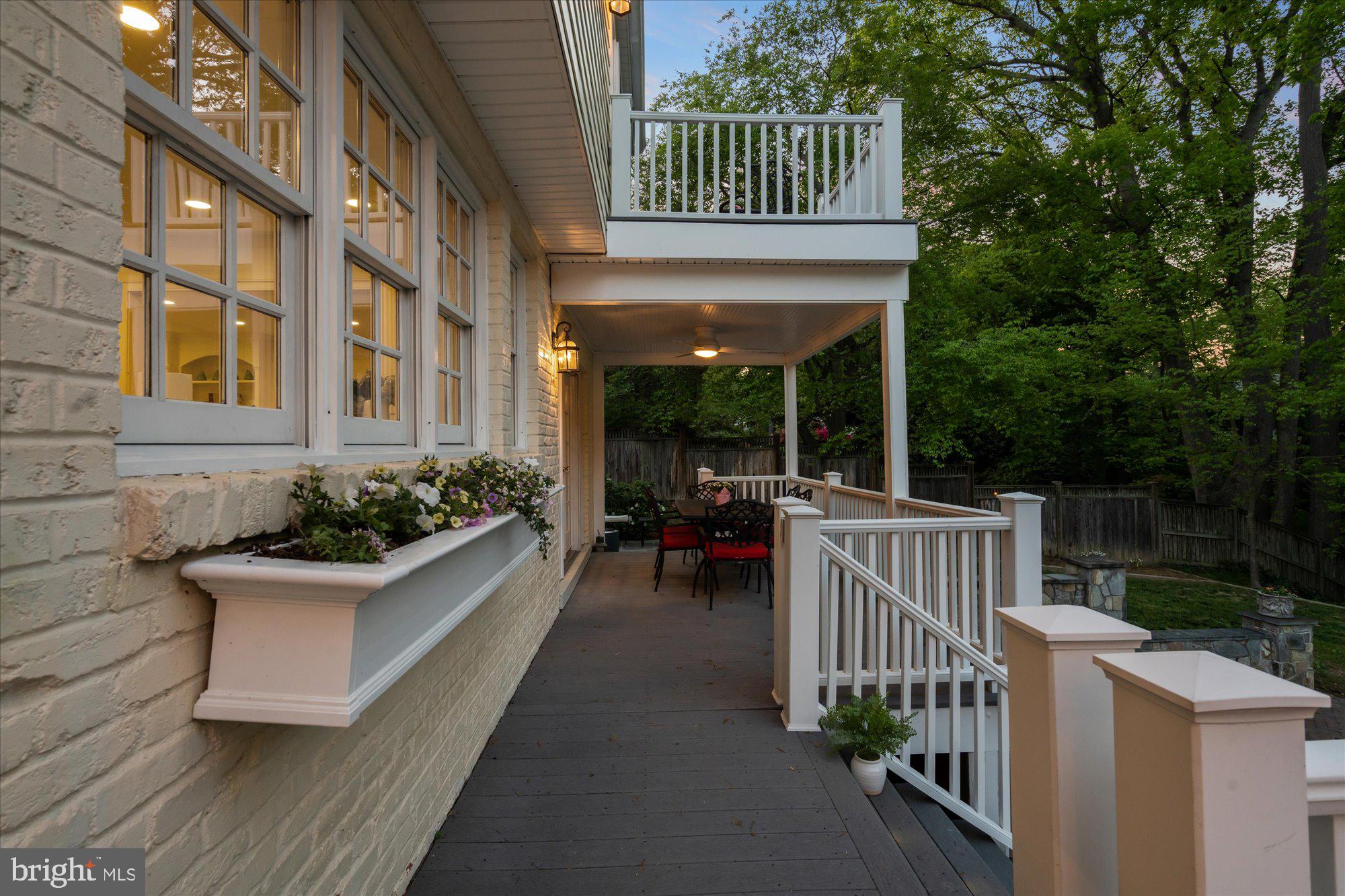 WAYNEWOOD - Residential