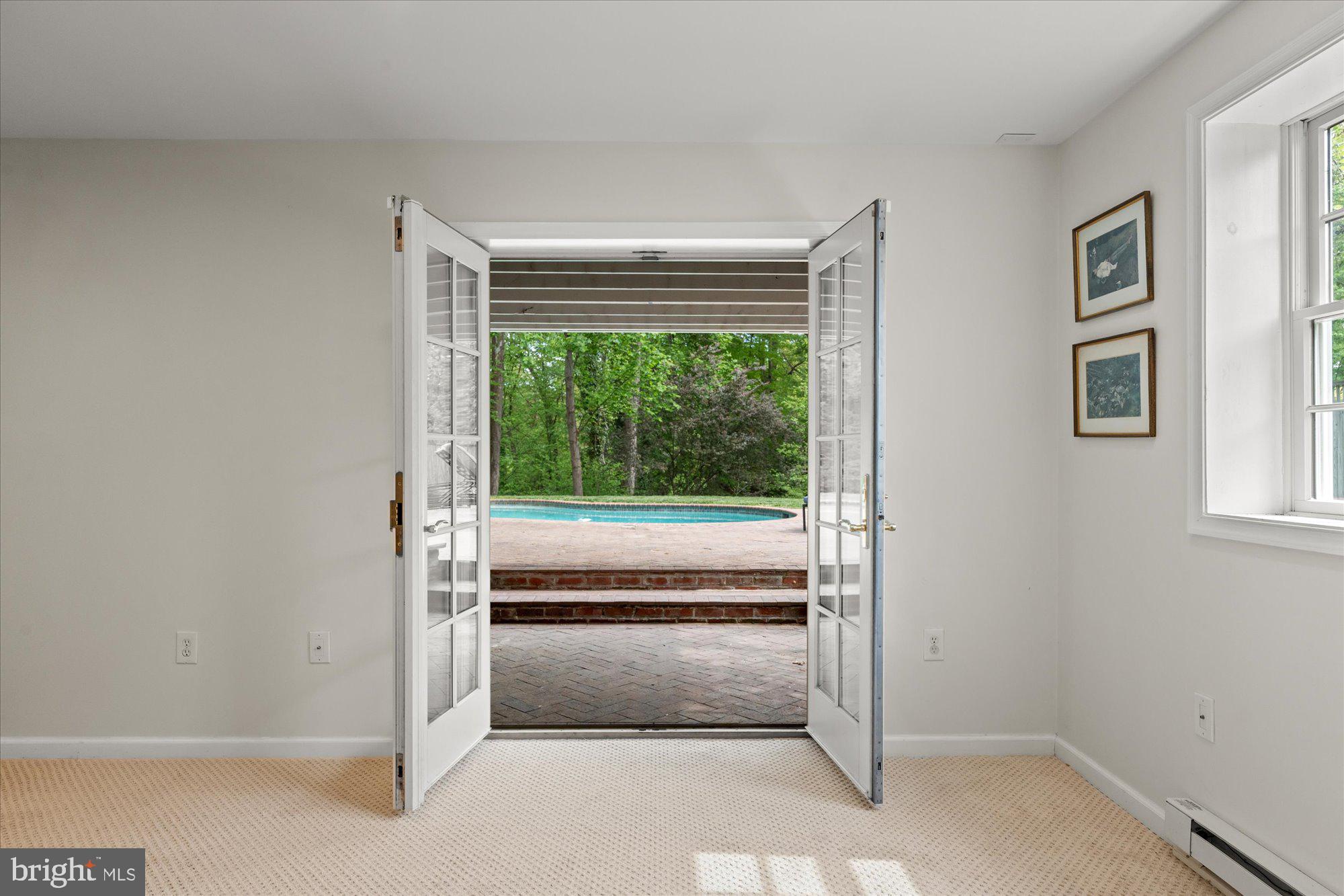 WAYNEWOOD - Residential