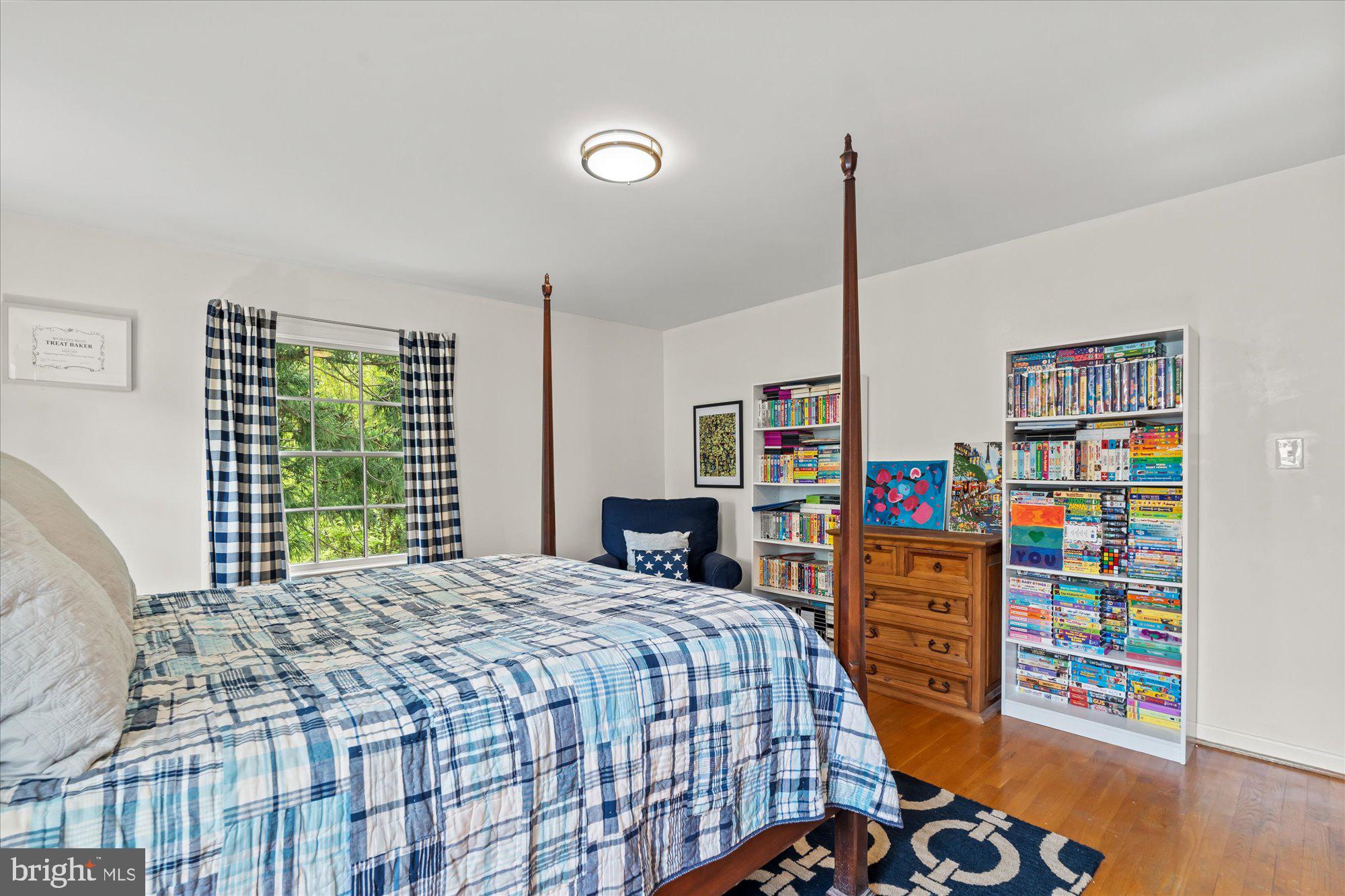 WAYNEWOOD - Residential