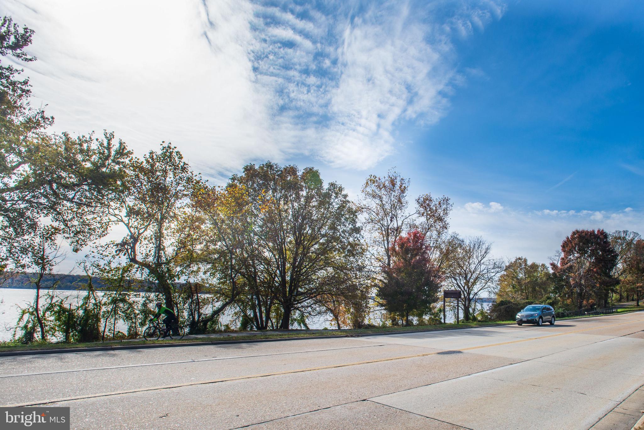 WAYNEWOOD - Residential