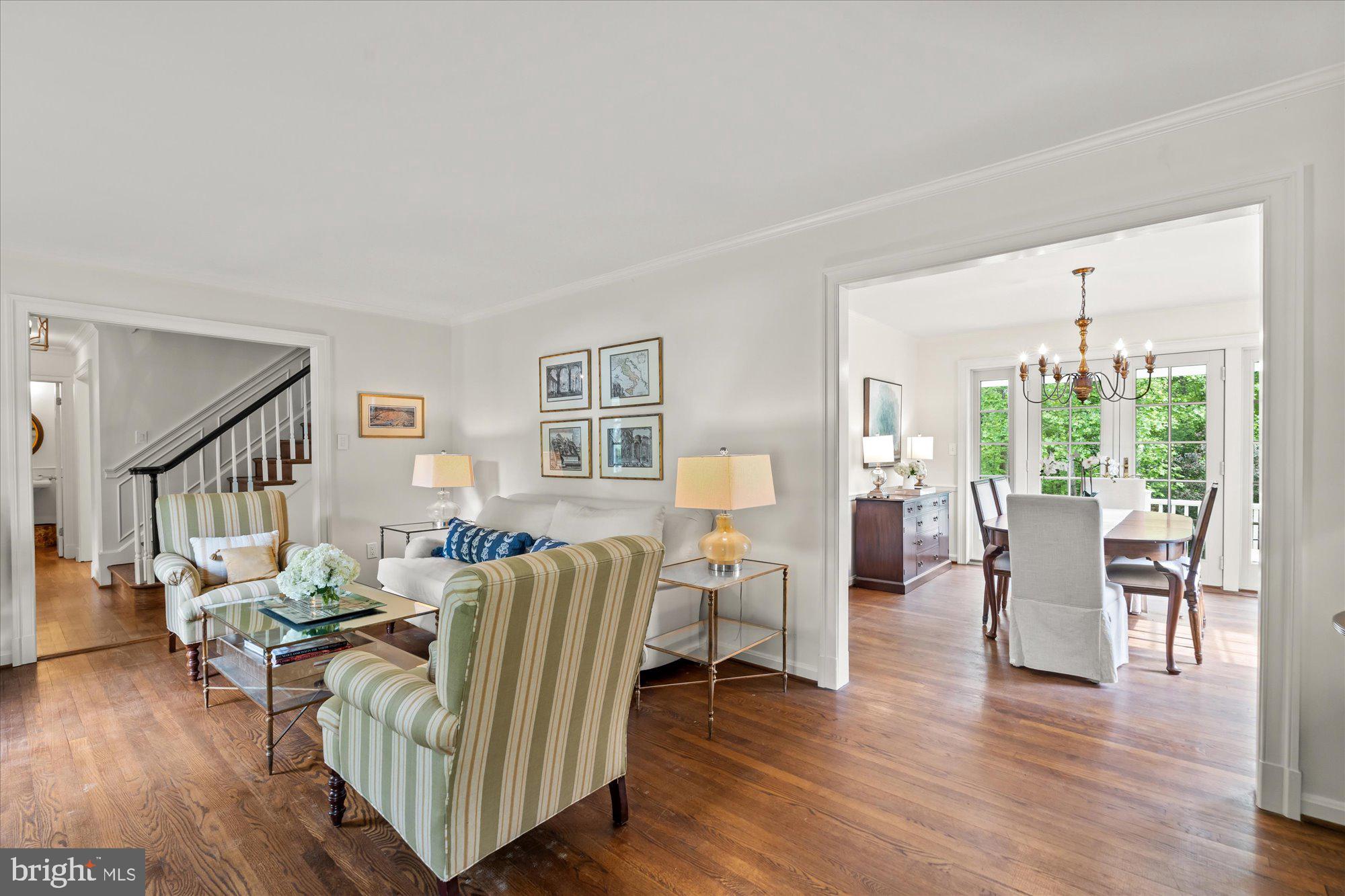 WAYNEWOOD - Residential