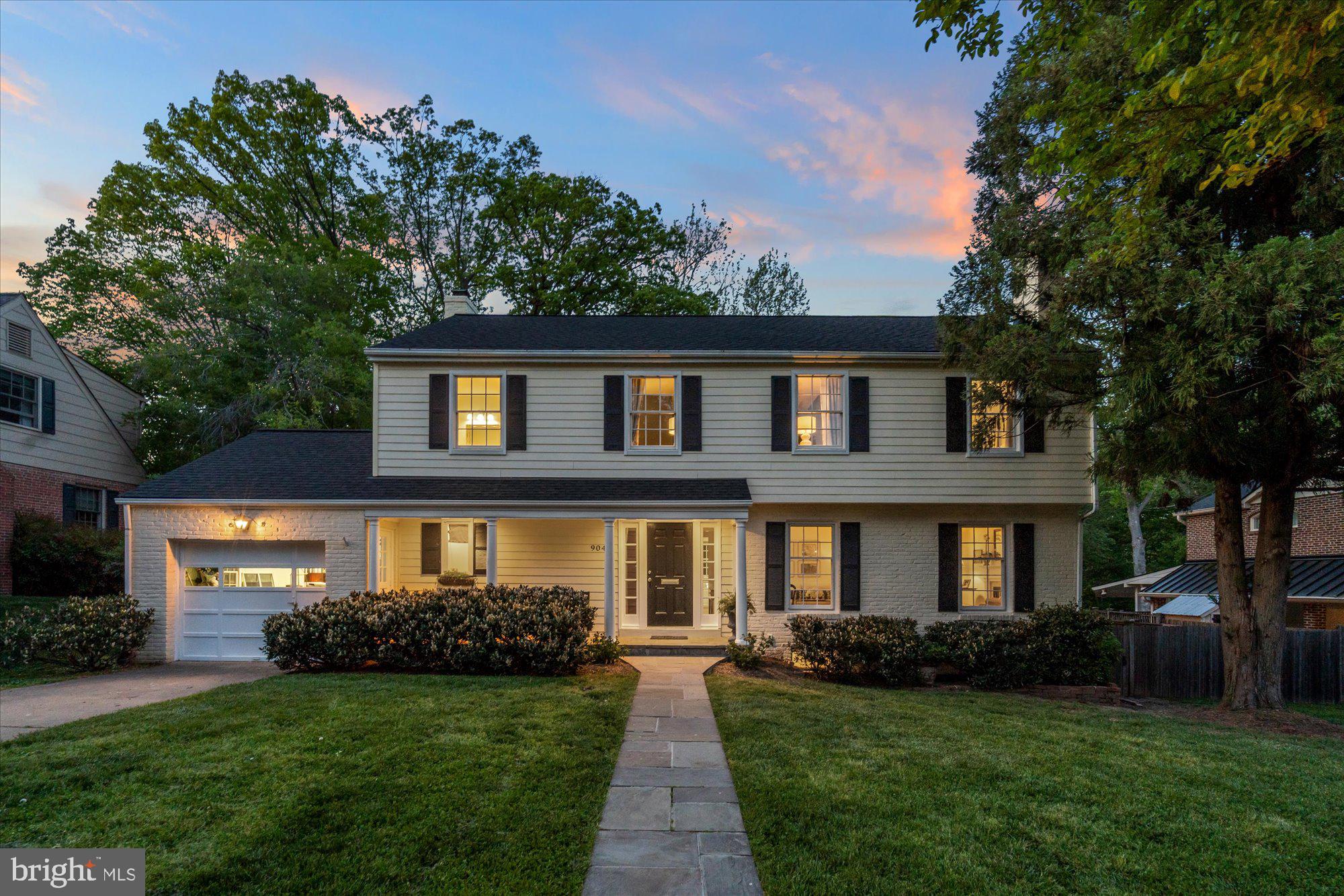 WAYNEWOOD - Residential