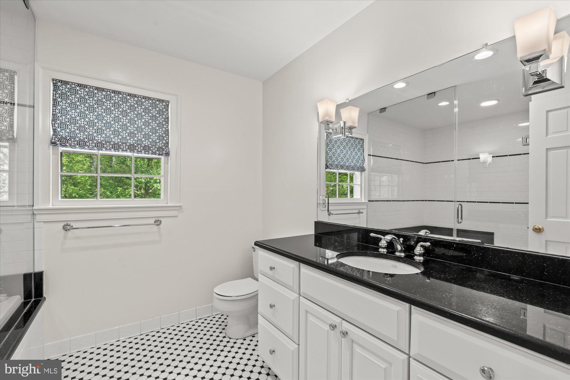 WAYNEWOOD - Residential