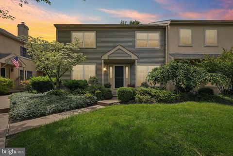 36 WINGSTONE LANE DEVON PA 19333
