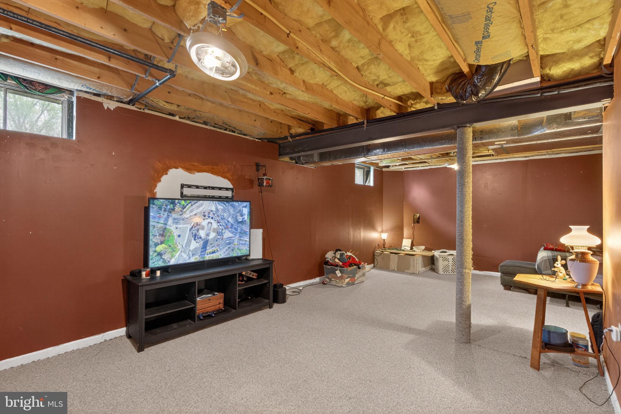 HIGHLAND WOODS - Residential