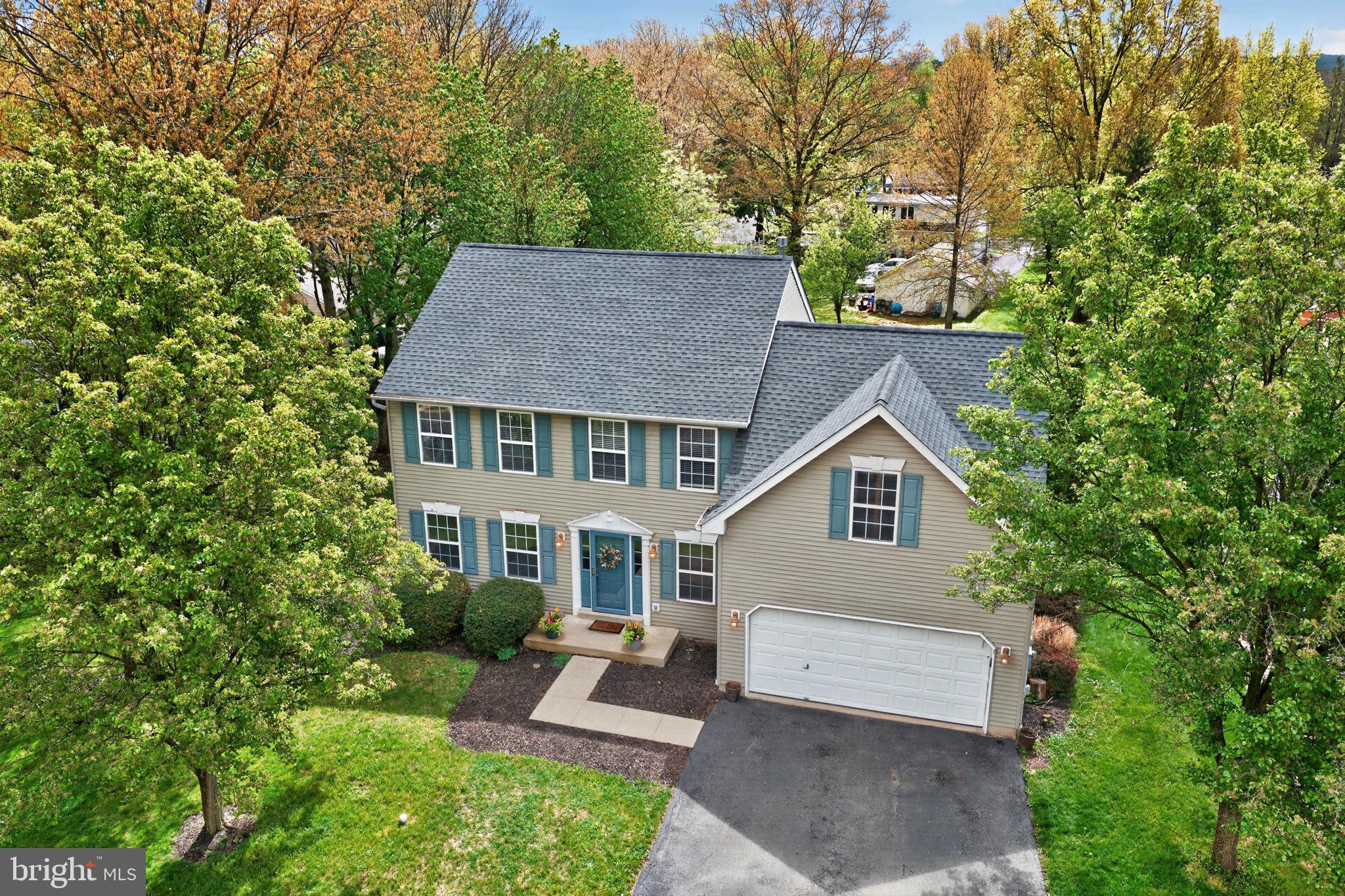 HIGHLAND WOODS - Residential