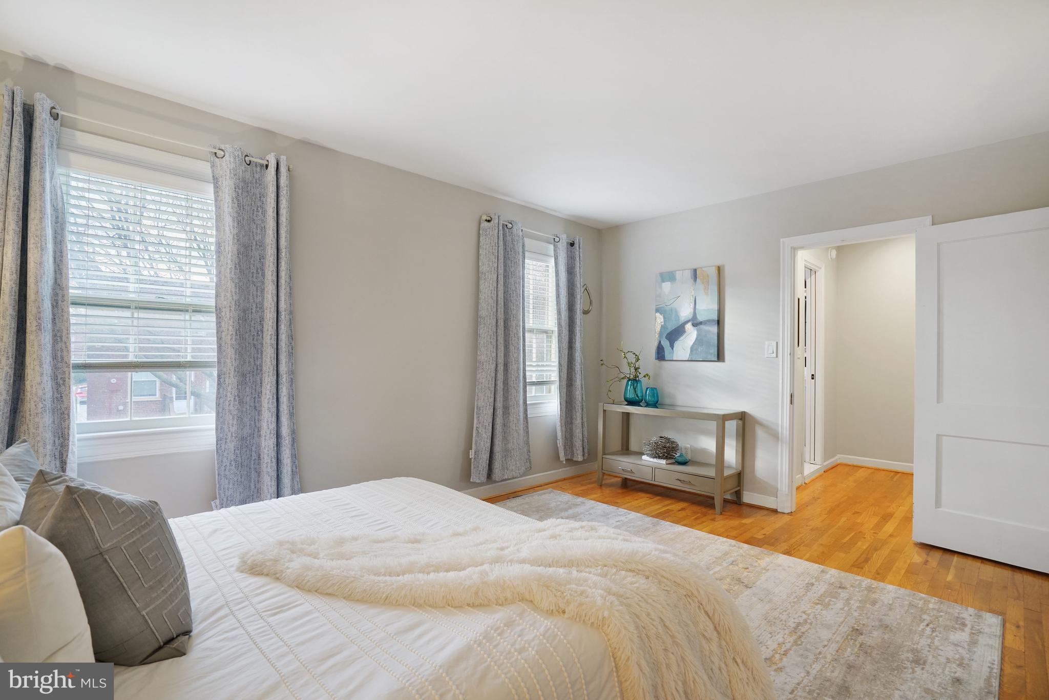 ARLINGTON VILLAGE - Residential