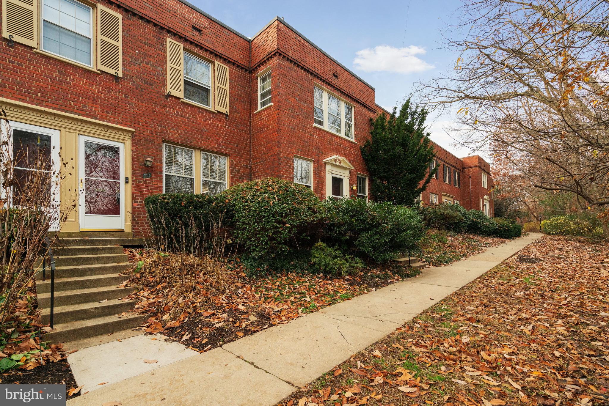 ARLINGTON VILLAGE - Residential