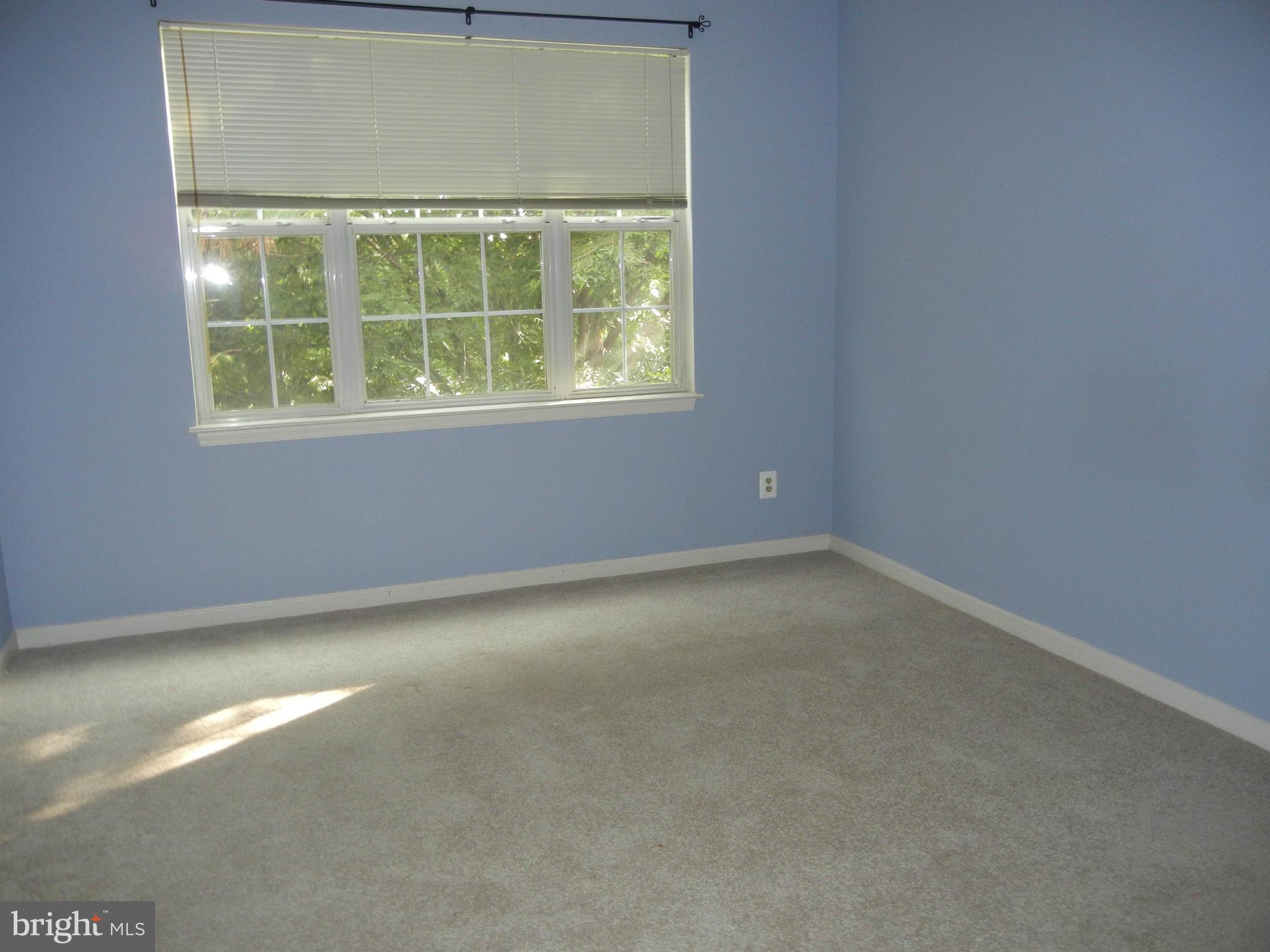 SOUTH GLEN - Residential Lease