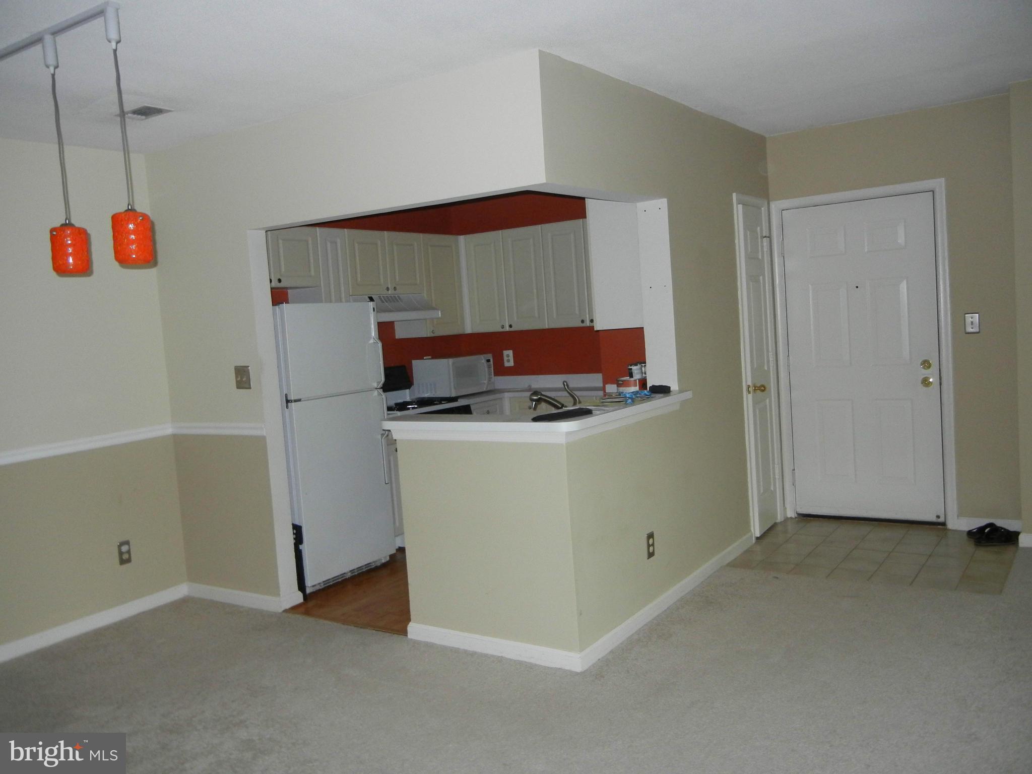 SOUTH GLEN - Residential Lease