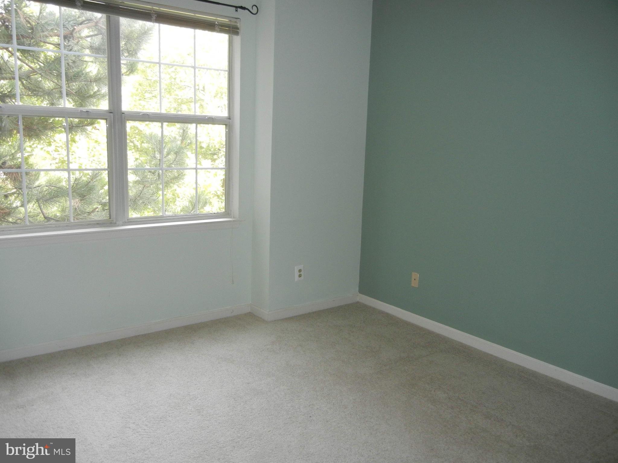 SOUTH GLEN - Residential Lease