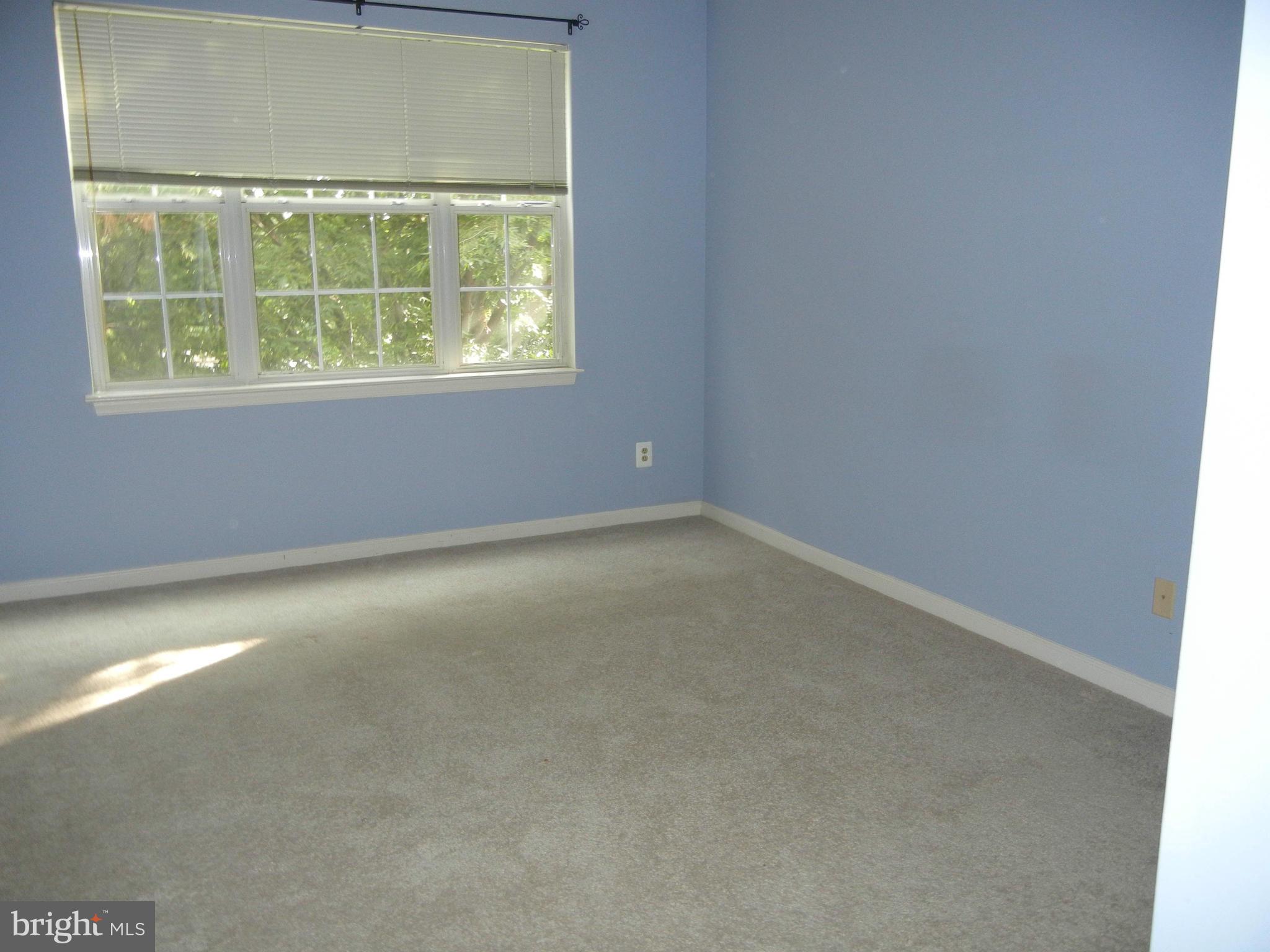 SOUTH GLEN - Residential Lease