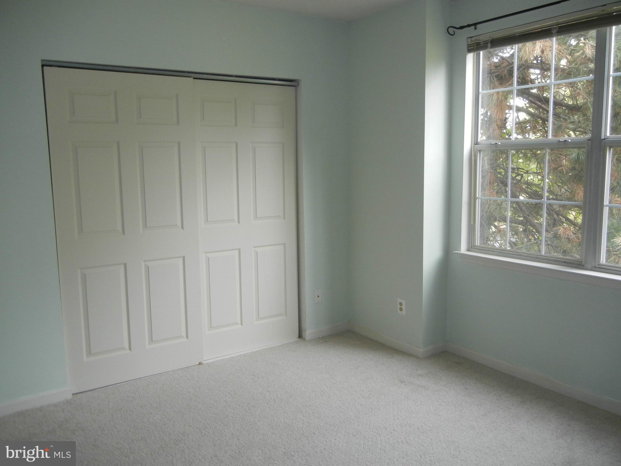 SOUTH GLEN - Residential Lease