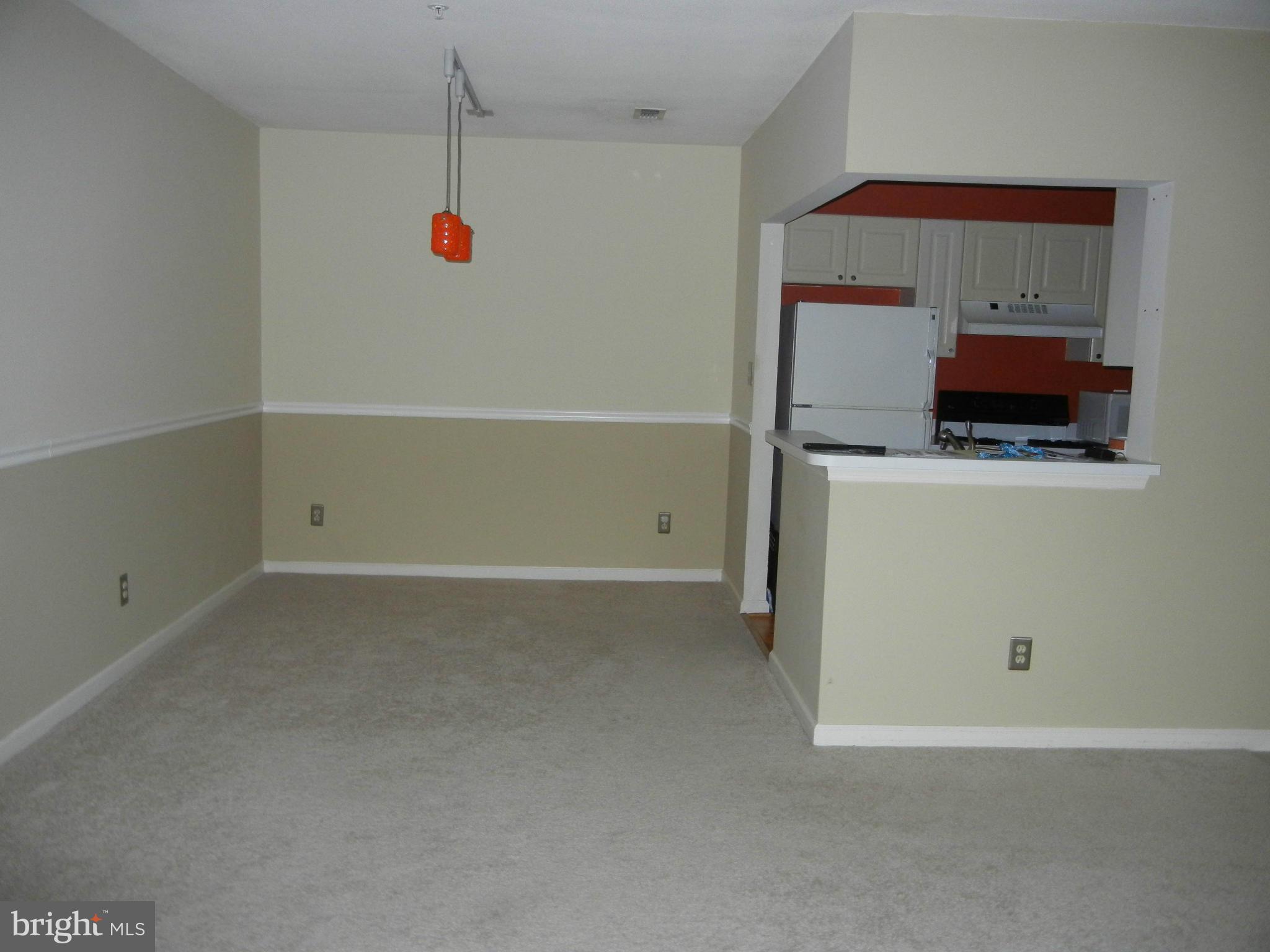 SOUTH GLEN - Residential Lease