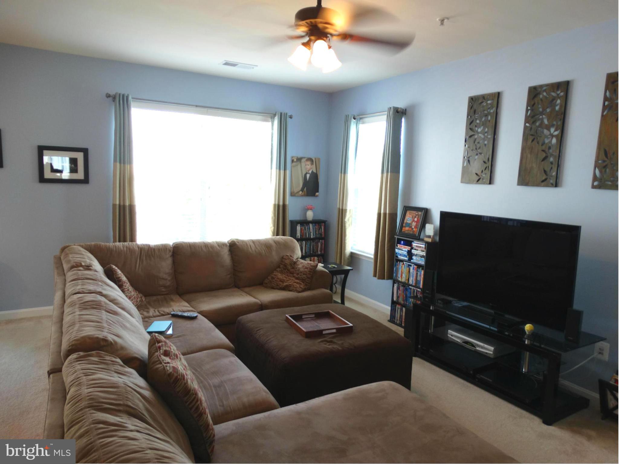 RESIDENCES AT LANSDOWNE - Residential