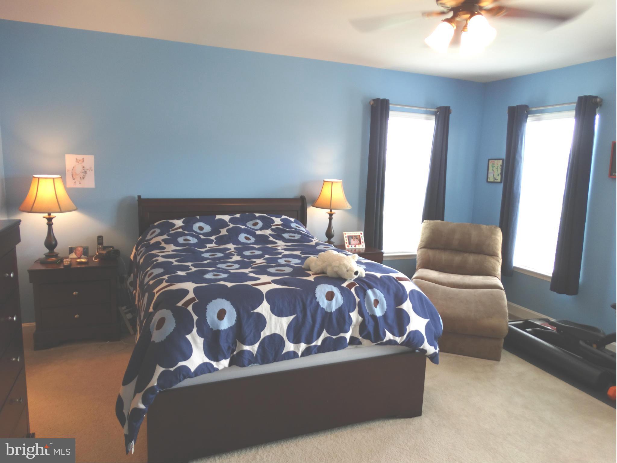 RESIDENCES AT LANSDOWNE - Residential