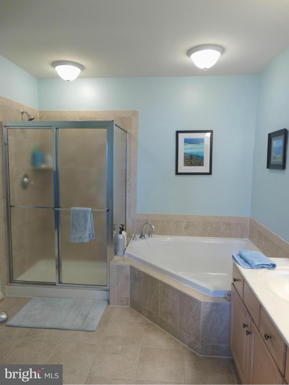 RESIDENCES AT LANSDOWNE - Residential