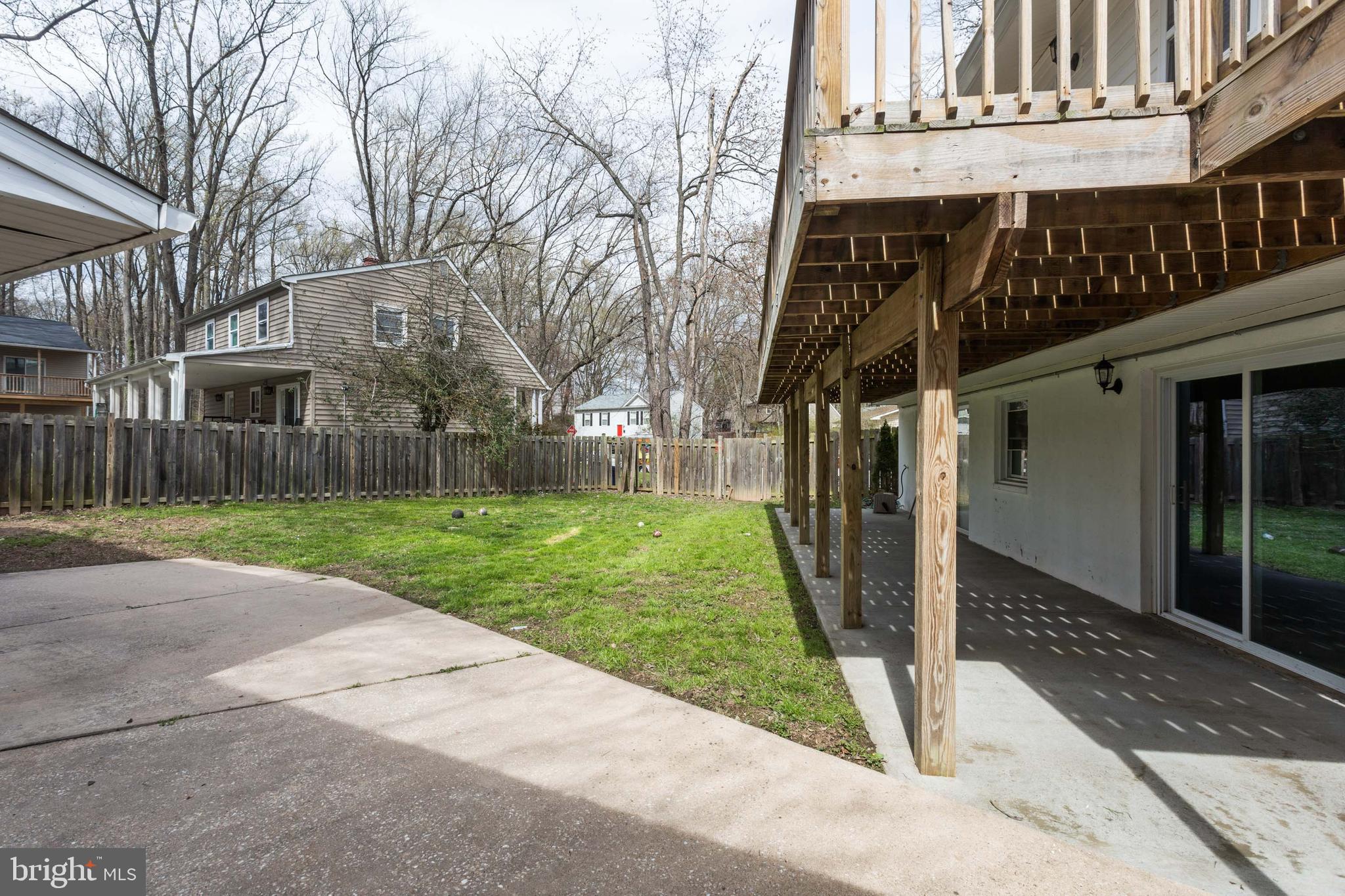 WESTBURY - Residential