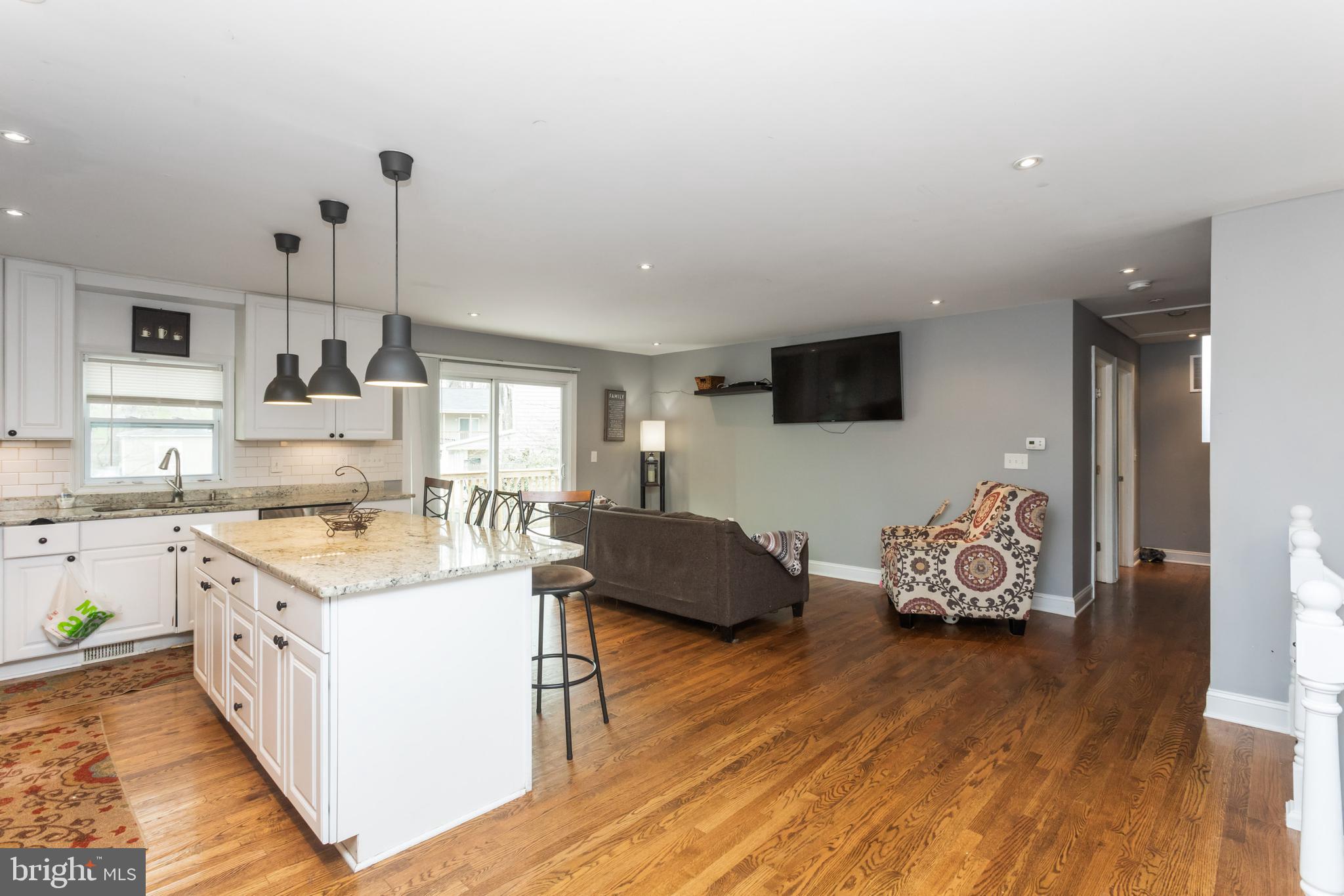 WESTBURY - Residential