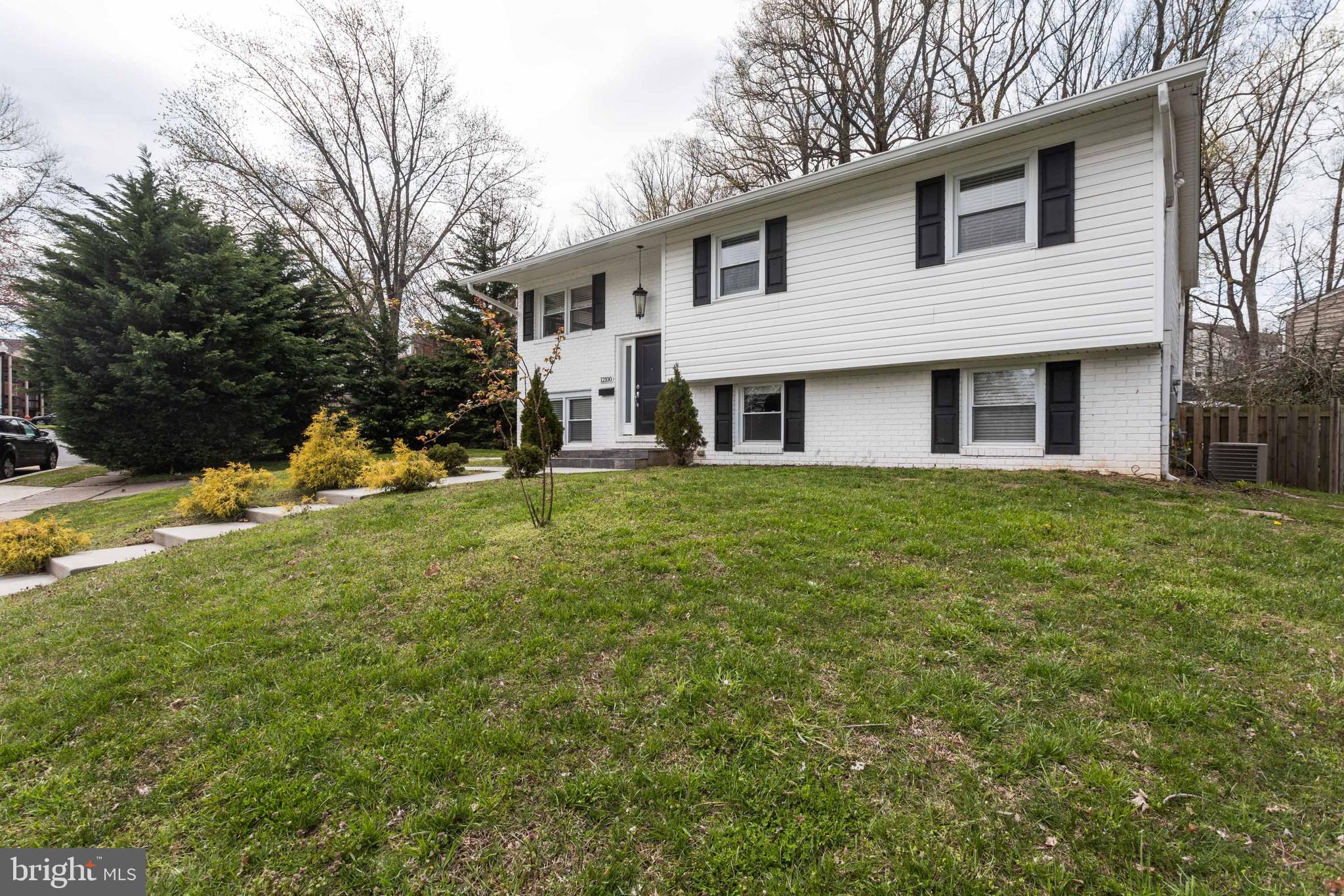 WESTBURY - Residential