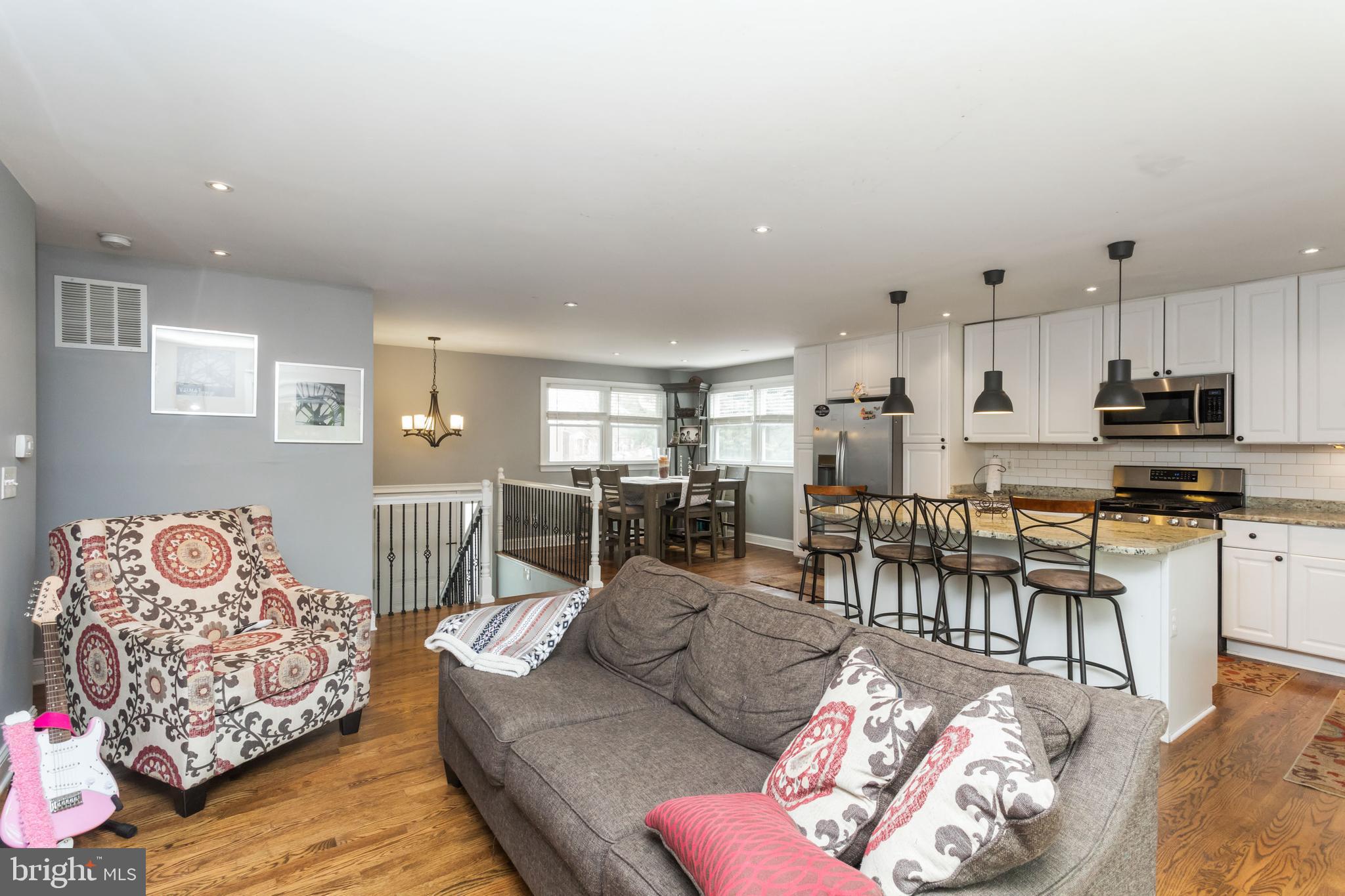 WESTBURY - Residential