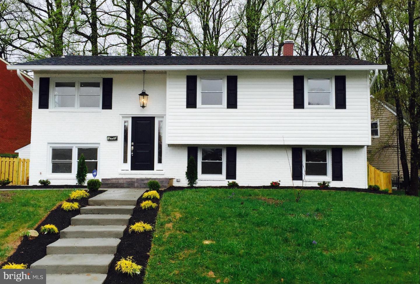 WESTBURY - Residential